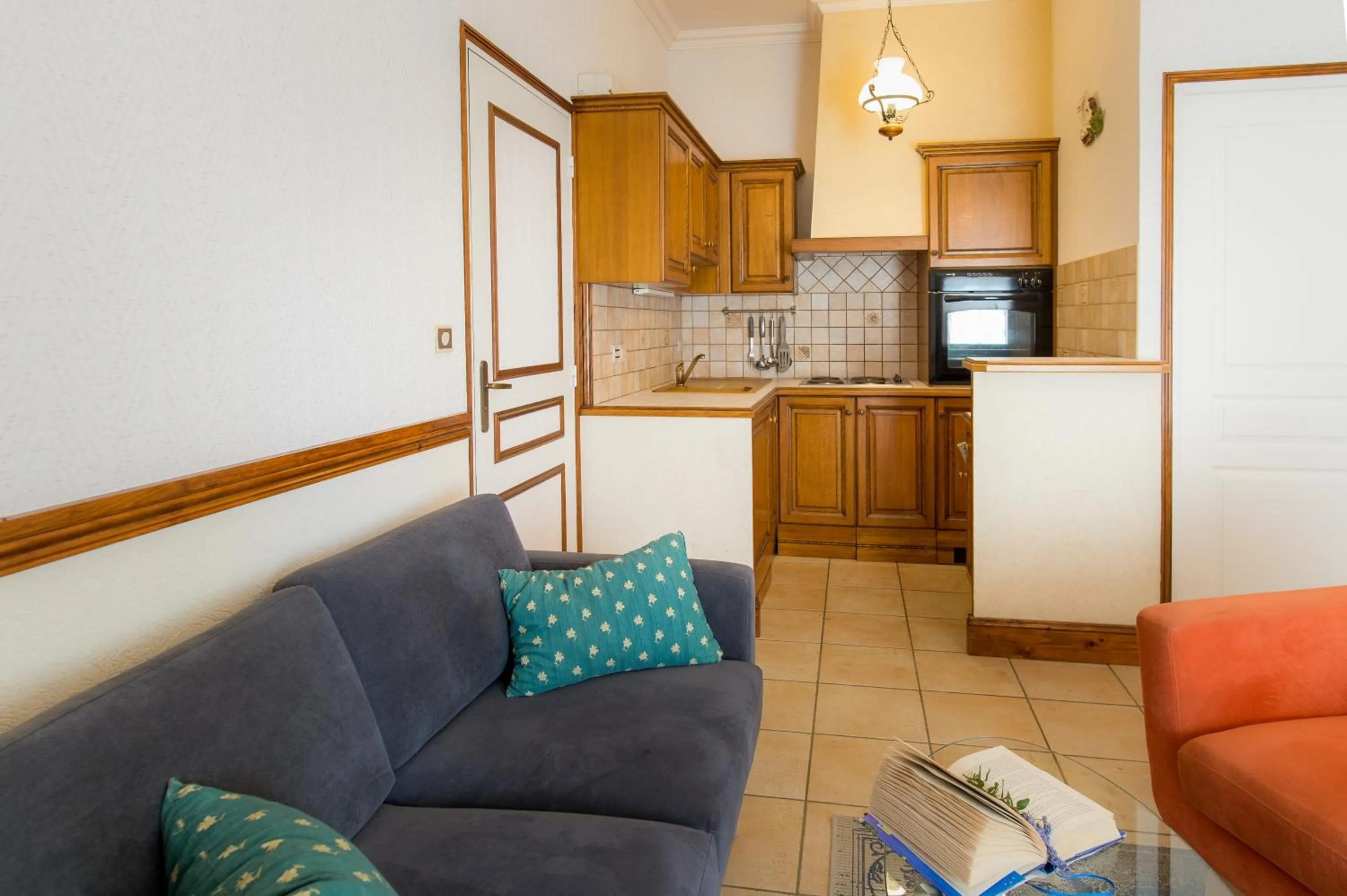 Kitchen or kitchenette in Les Magnolias holiday homes