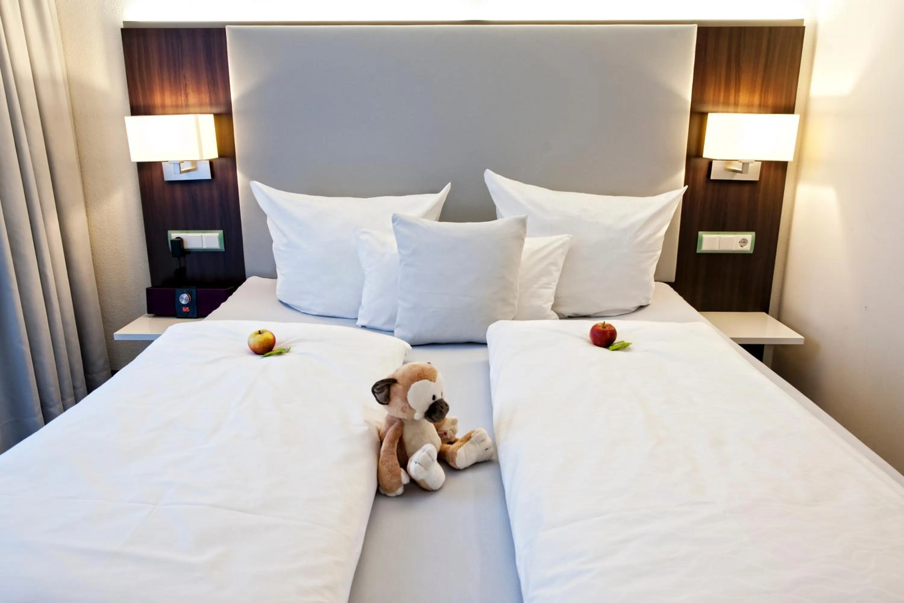 Living room, Bed in Hotel Jungstil