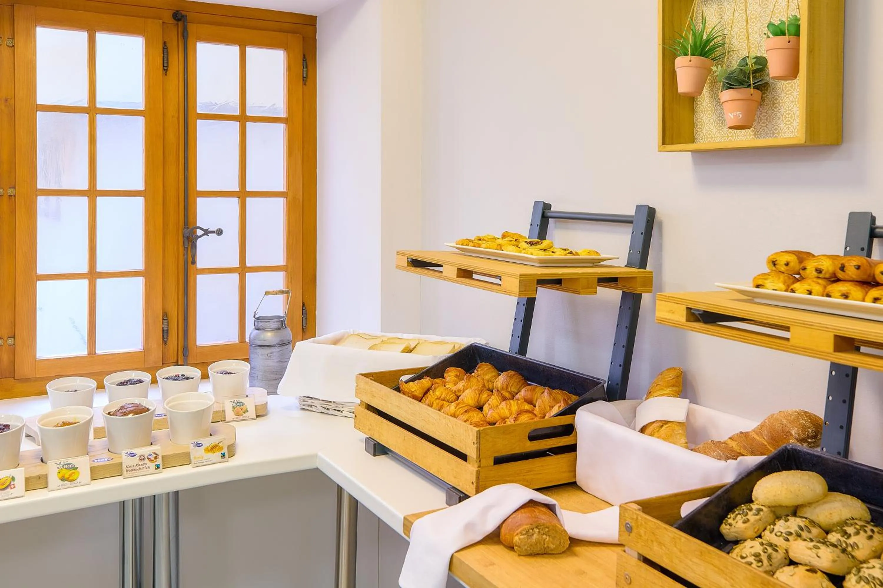 Breakfast in ibis Styles Luzern