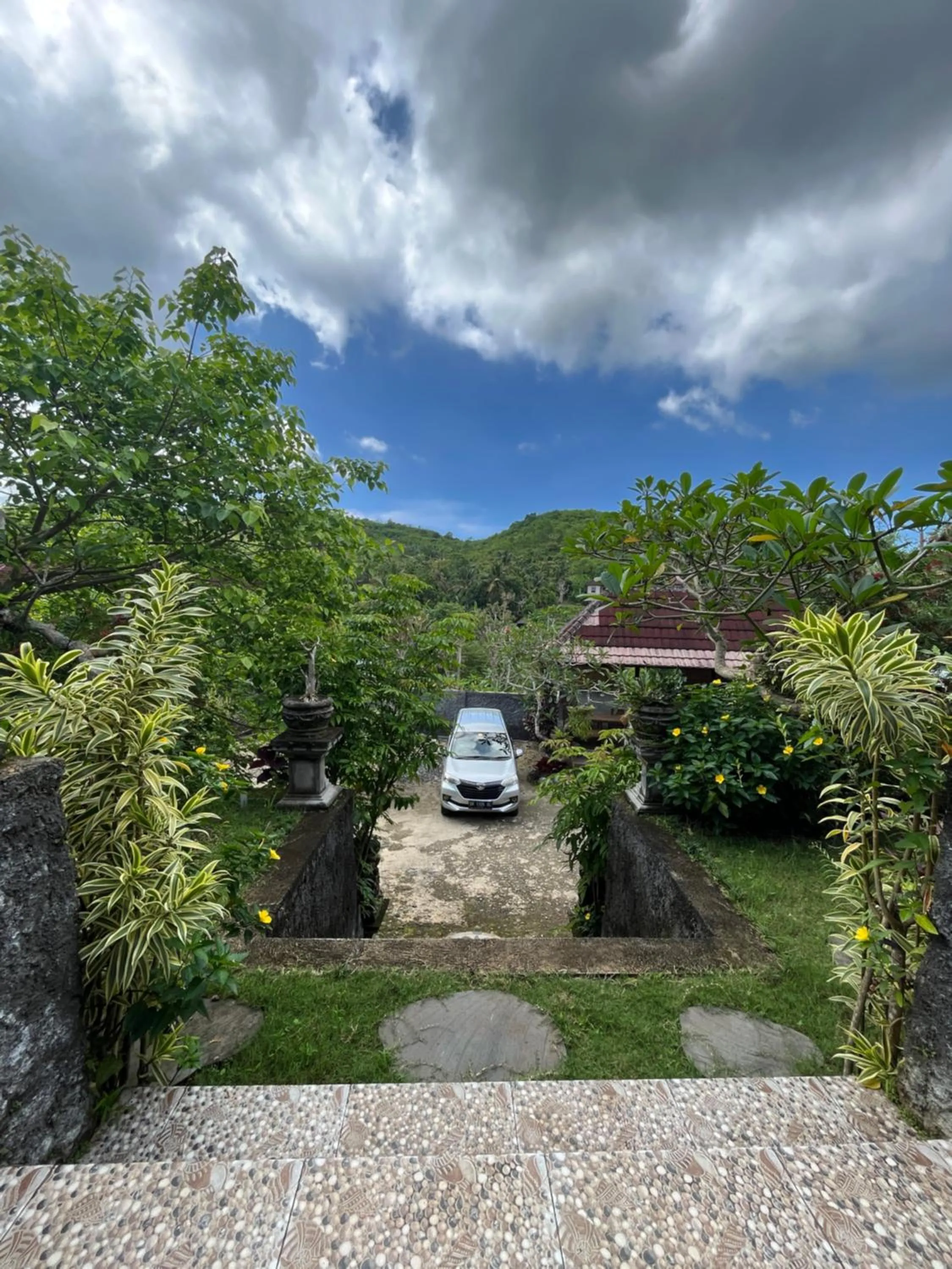 Day in Holy Hills Bungalow Nusa Penida