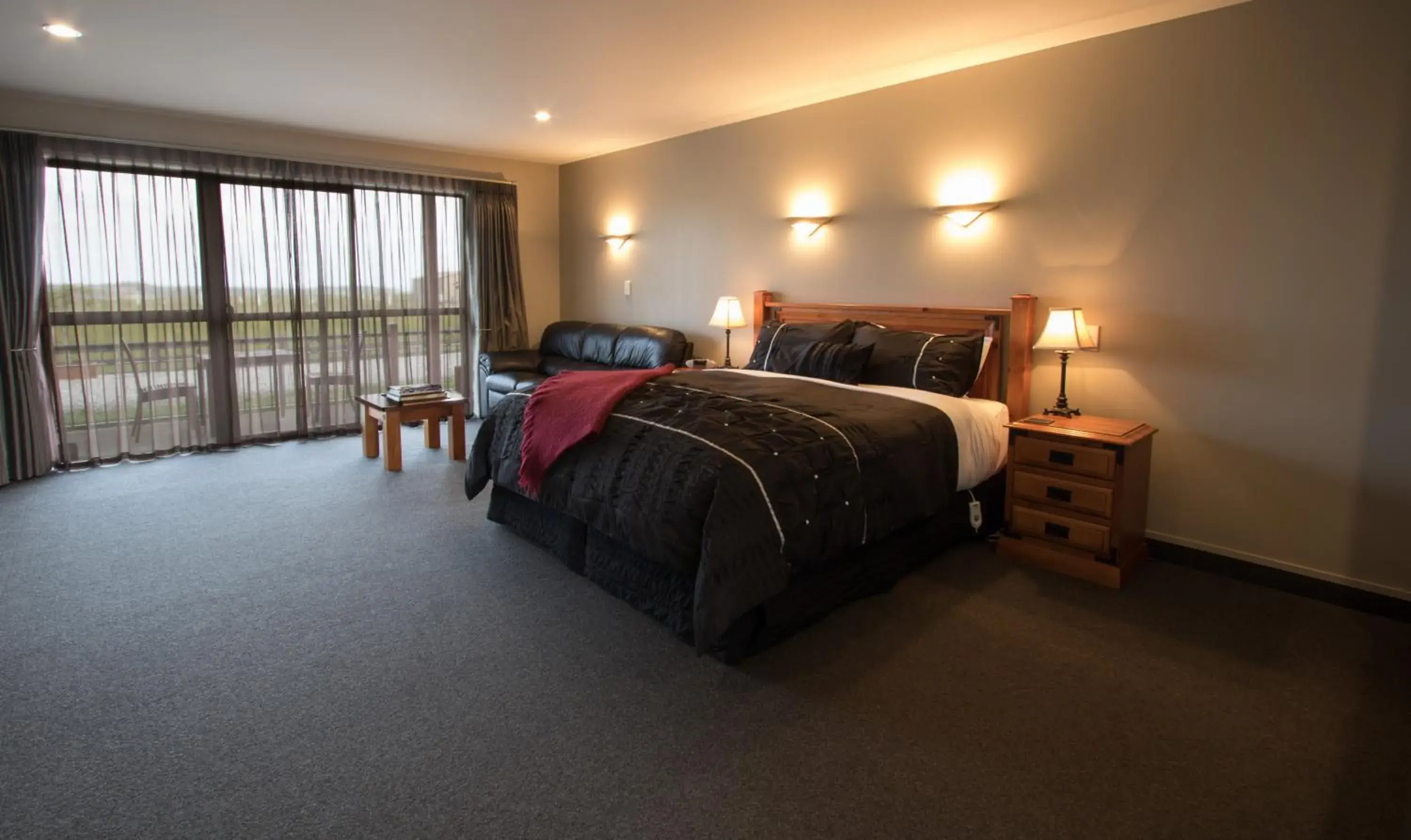 Deluxe King Studio in Stations Inn Deluxe King Studio in Stations Inn