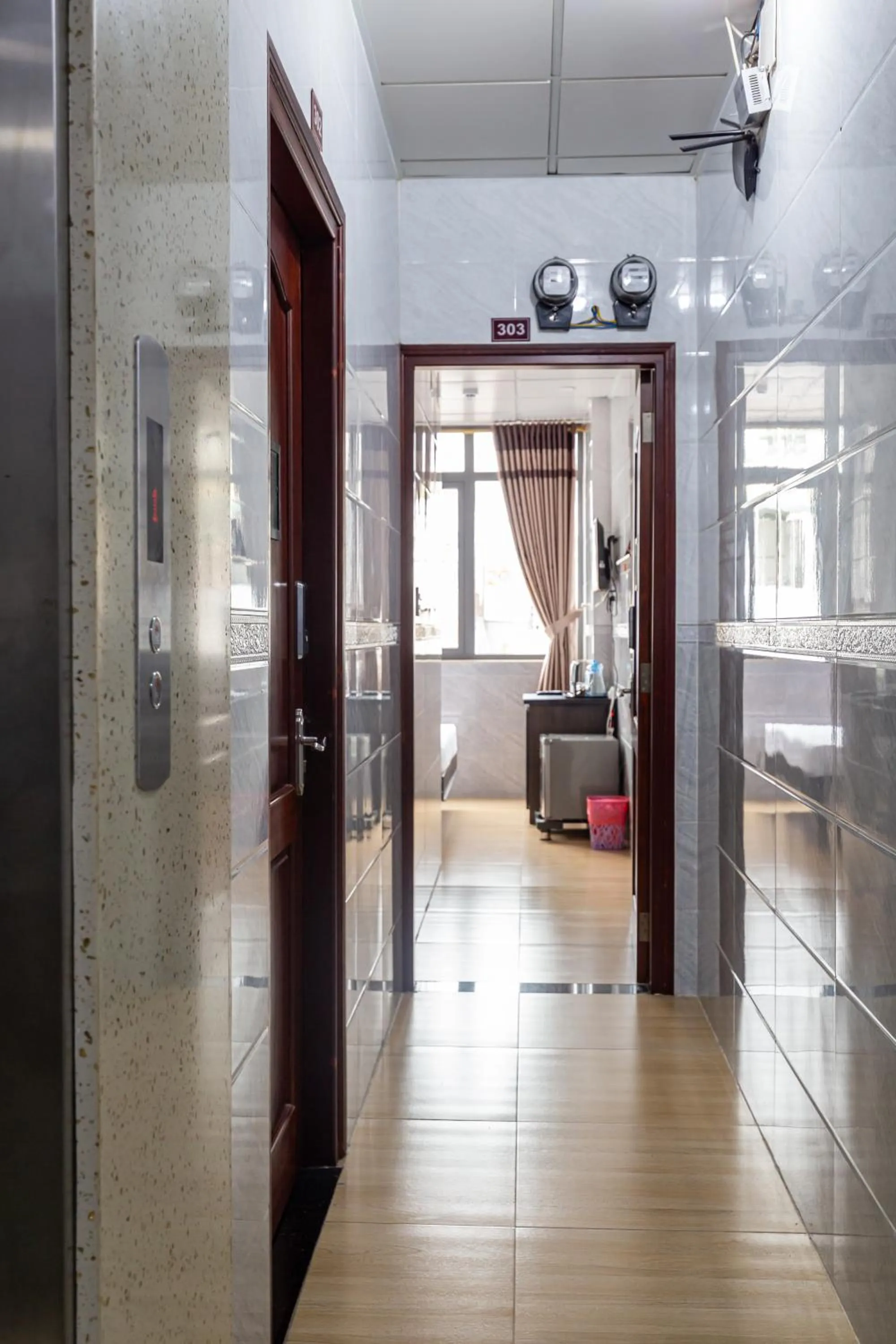 Property building in Cola's Homestay