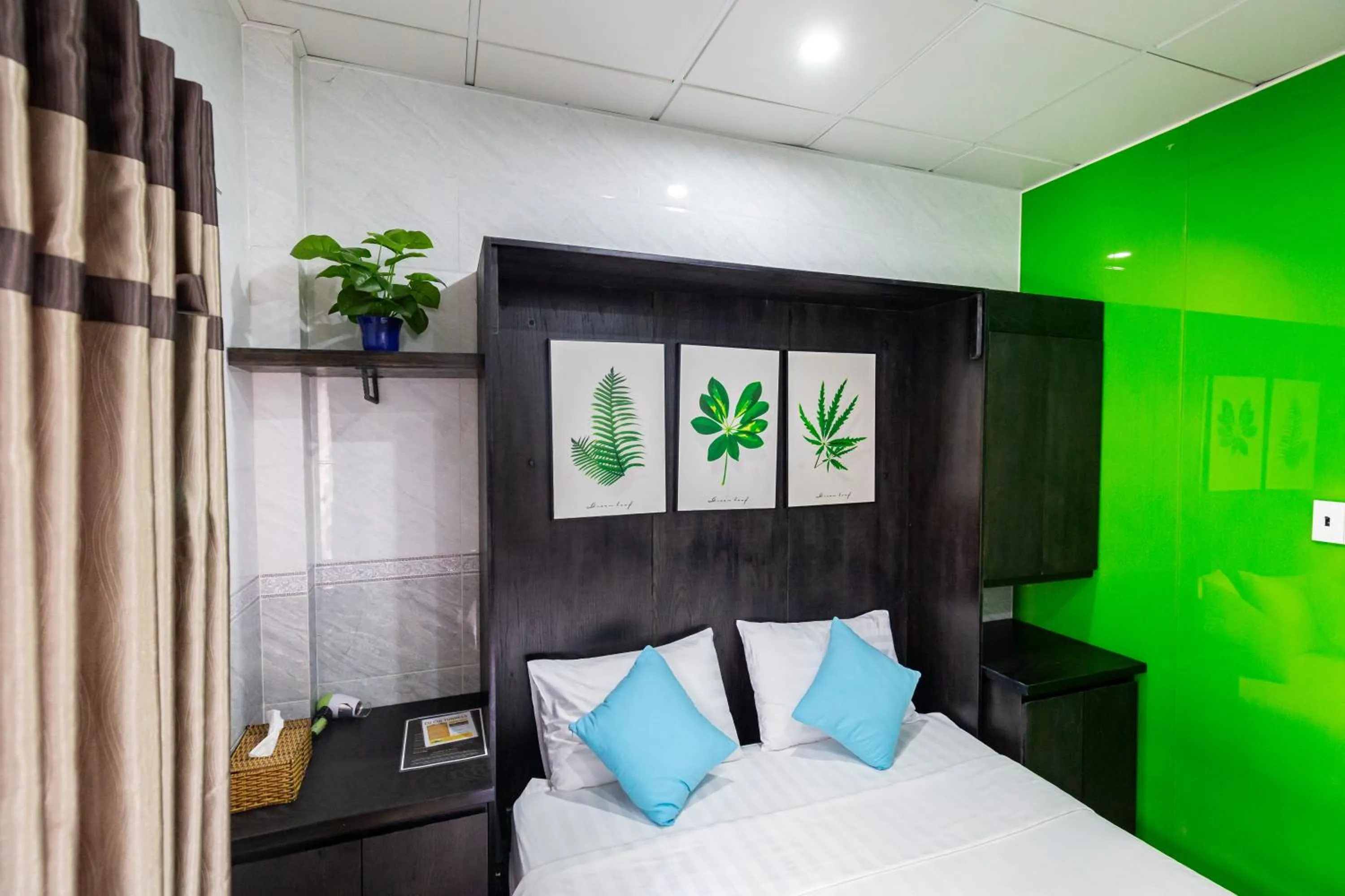 Bed in Cola's Homestay