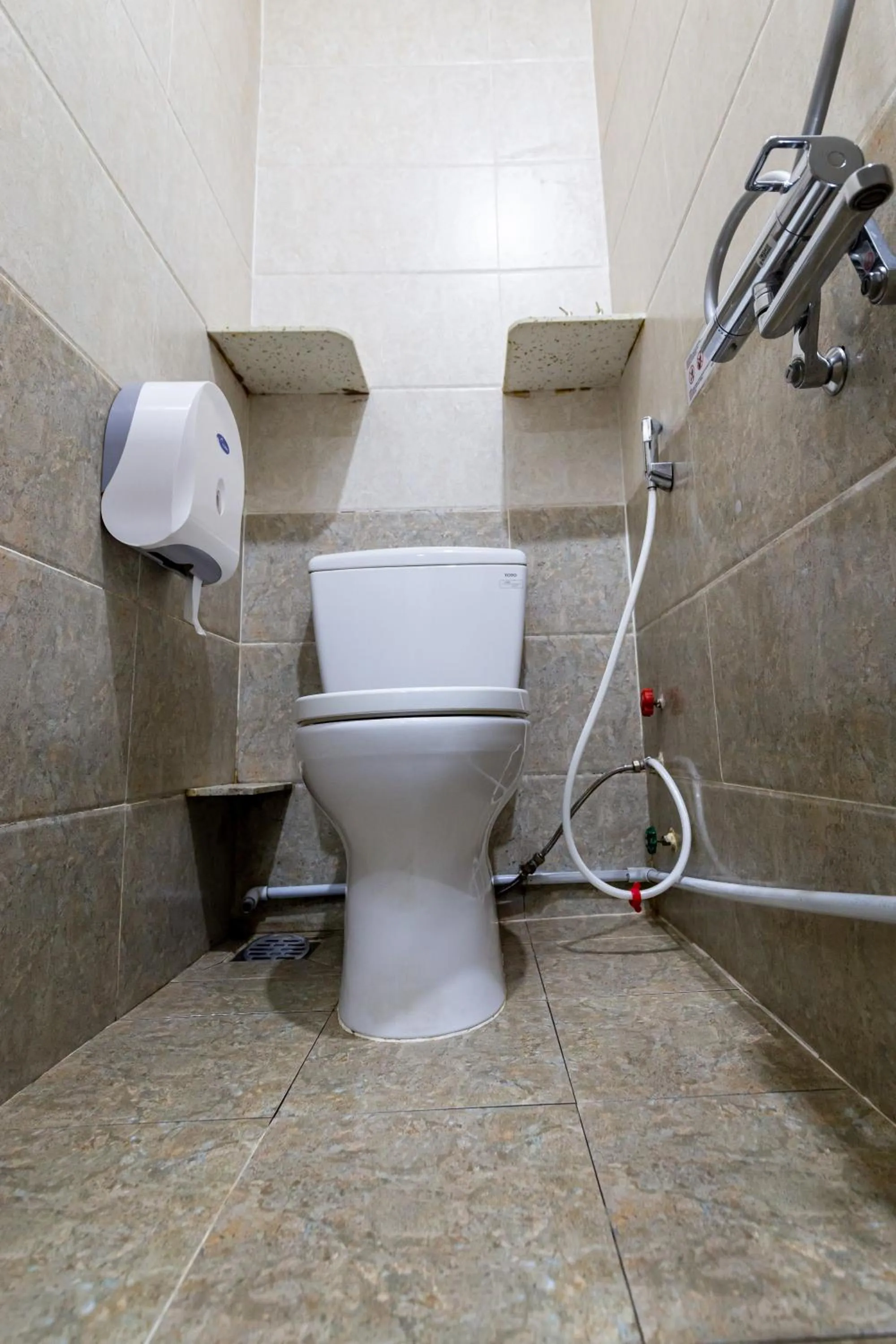 Toilet in Cola's Homestay