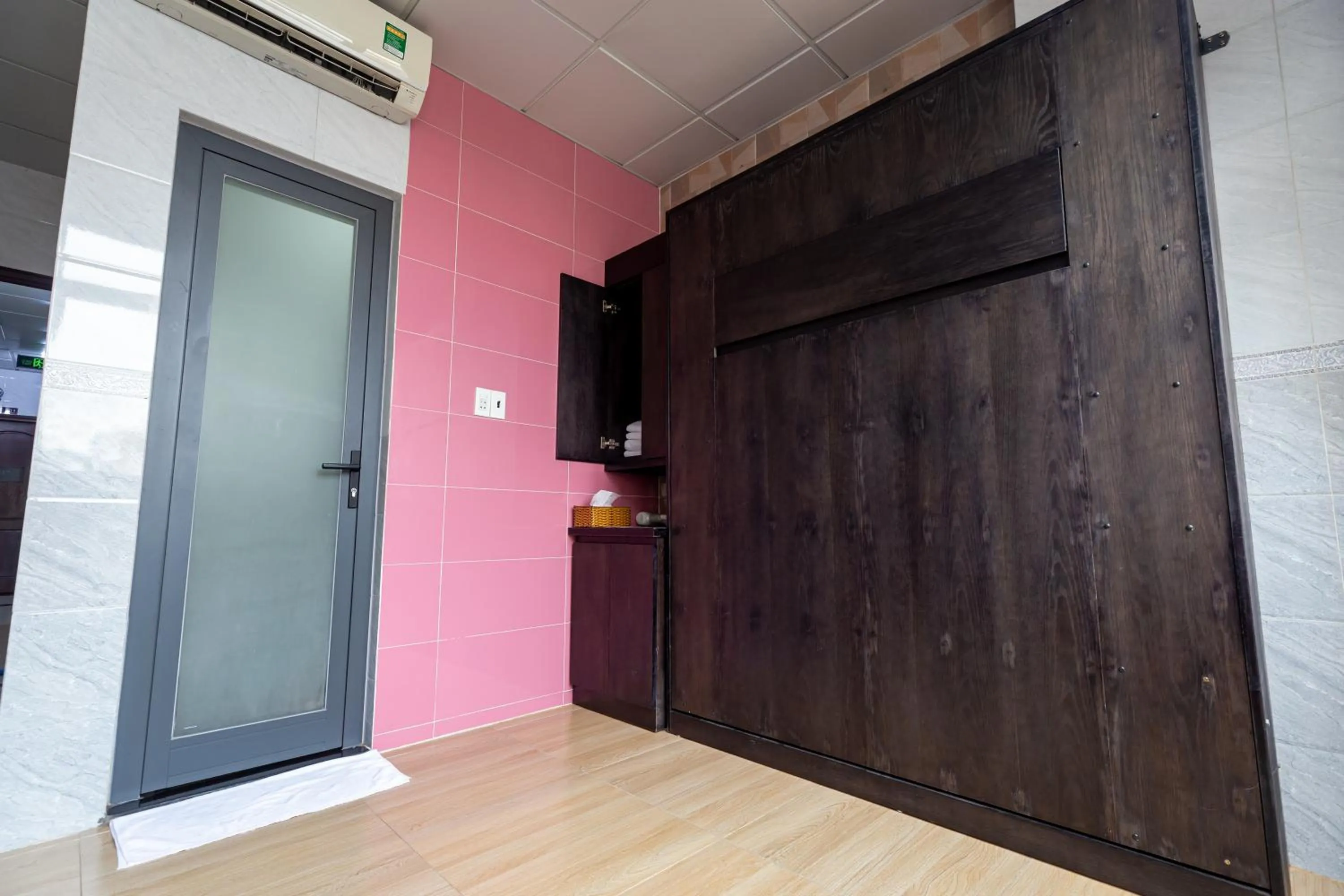 Bed in Cola's Homestay