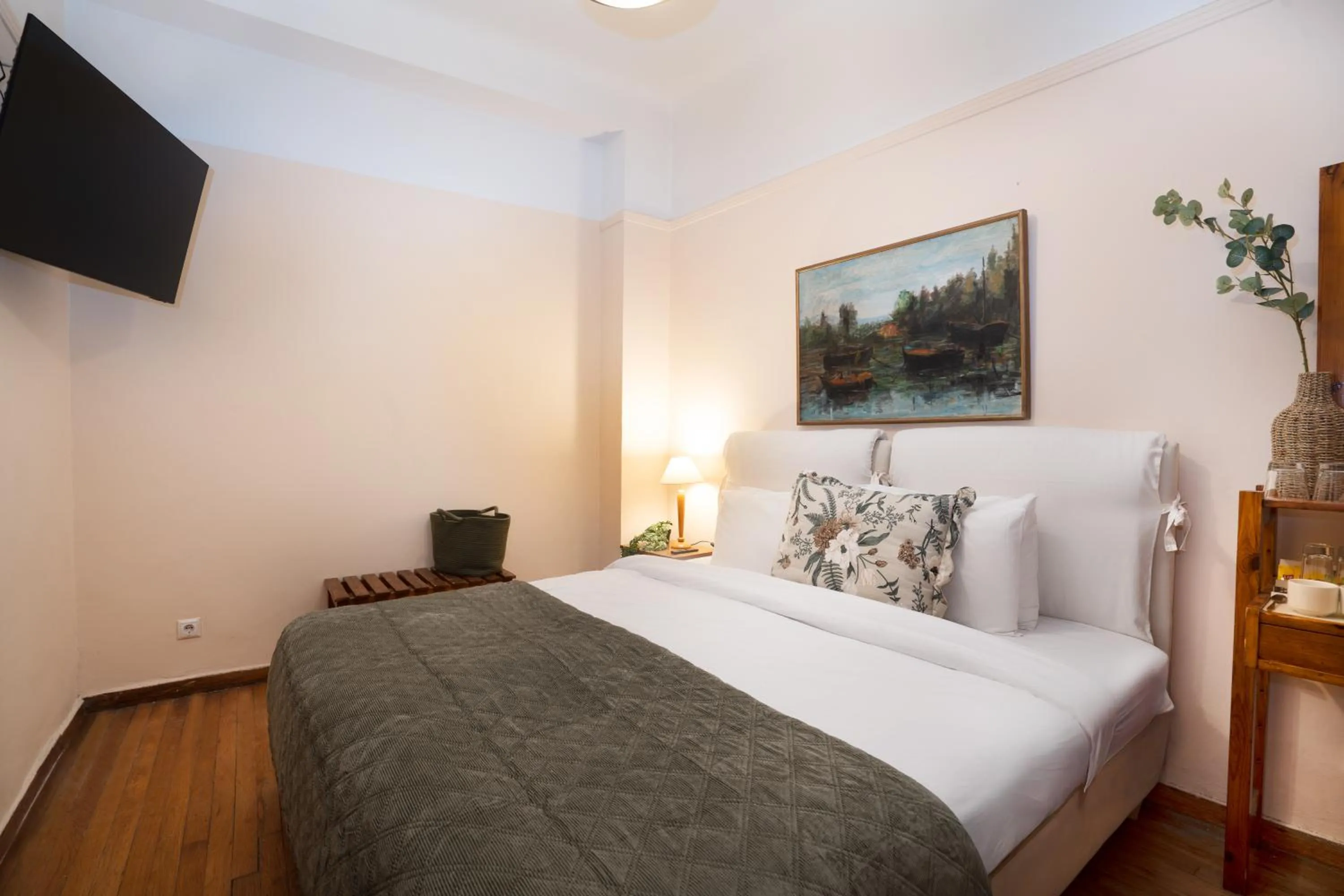 Bed in Art Gallery Hotel