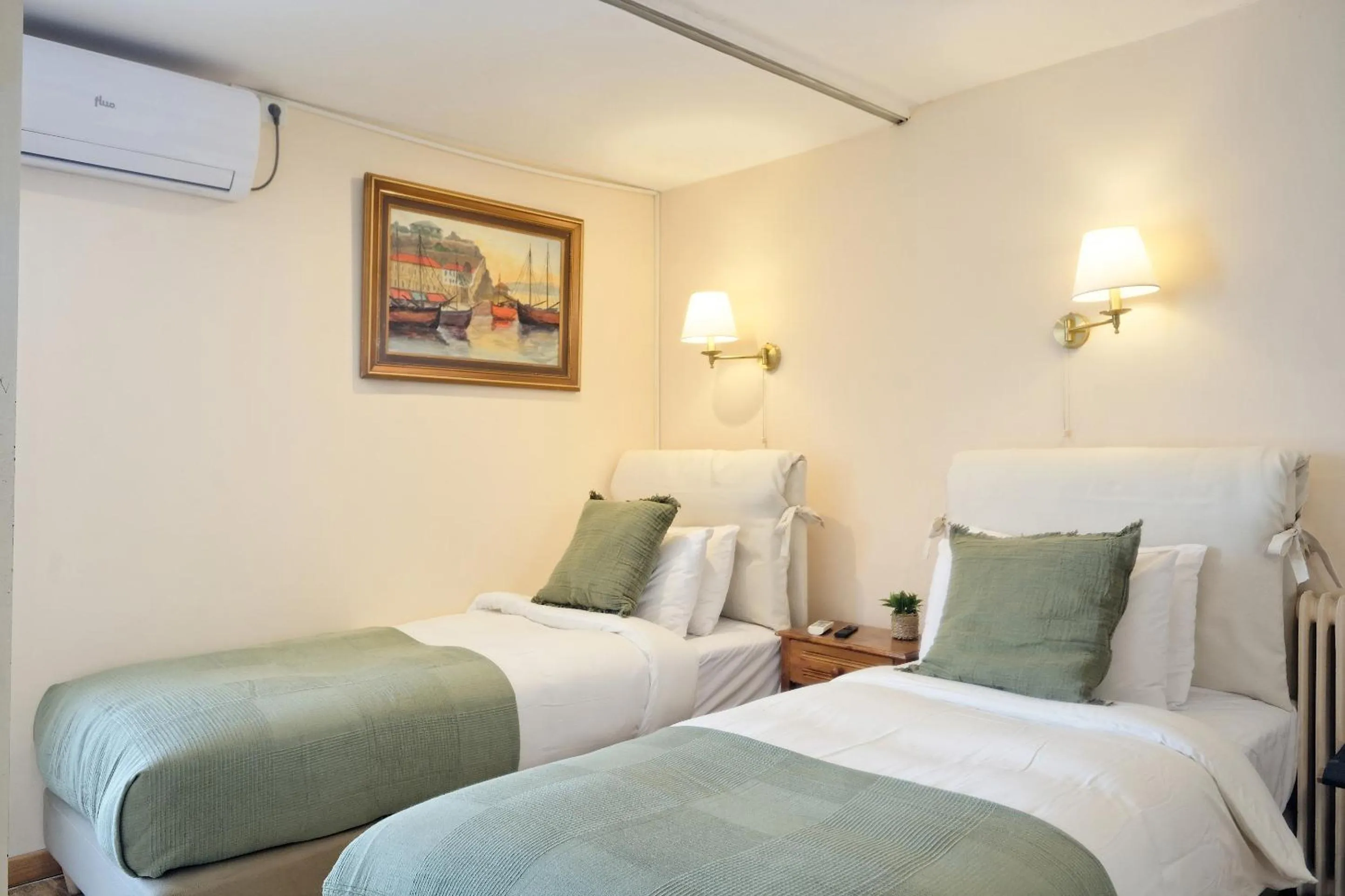 Bed in Art Gallery Hotel