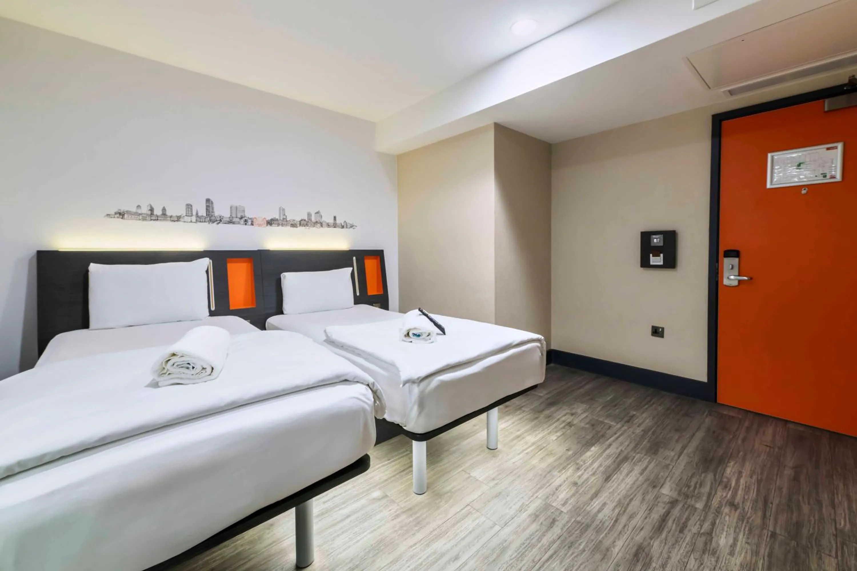 Bedroom, Bed in easyHotel Leeds