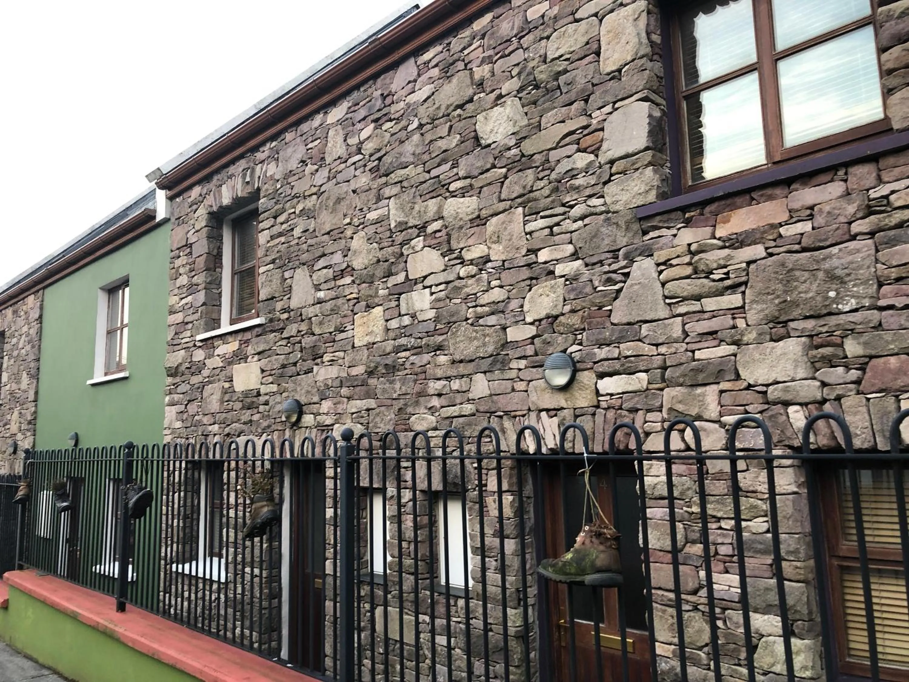 Facade/entrance in O'Connors Guesthouse
