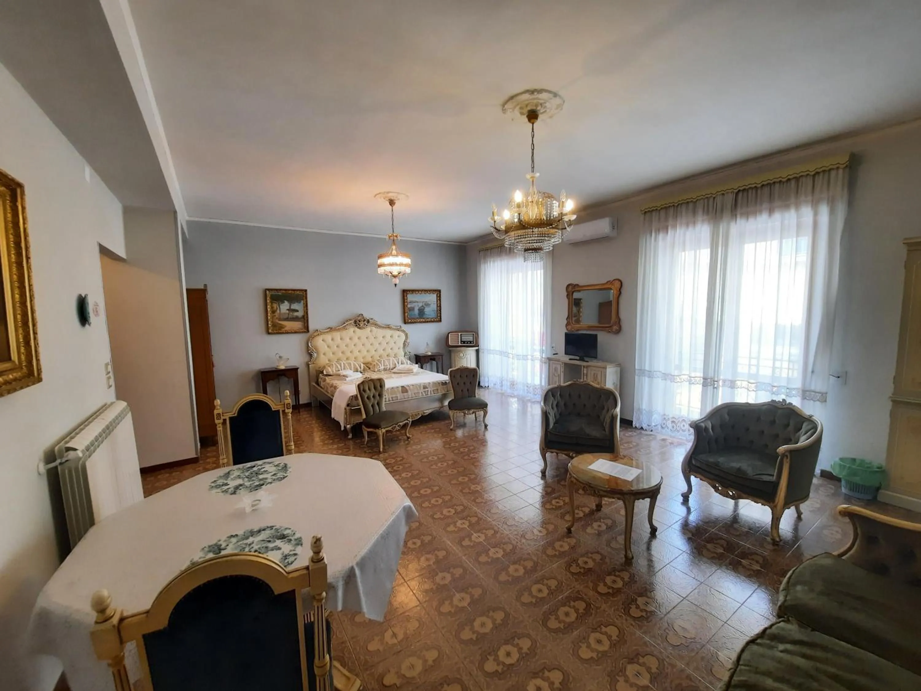 Bedroom in Villa Ada B&B