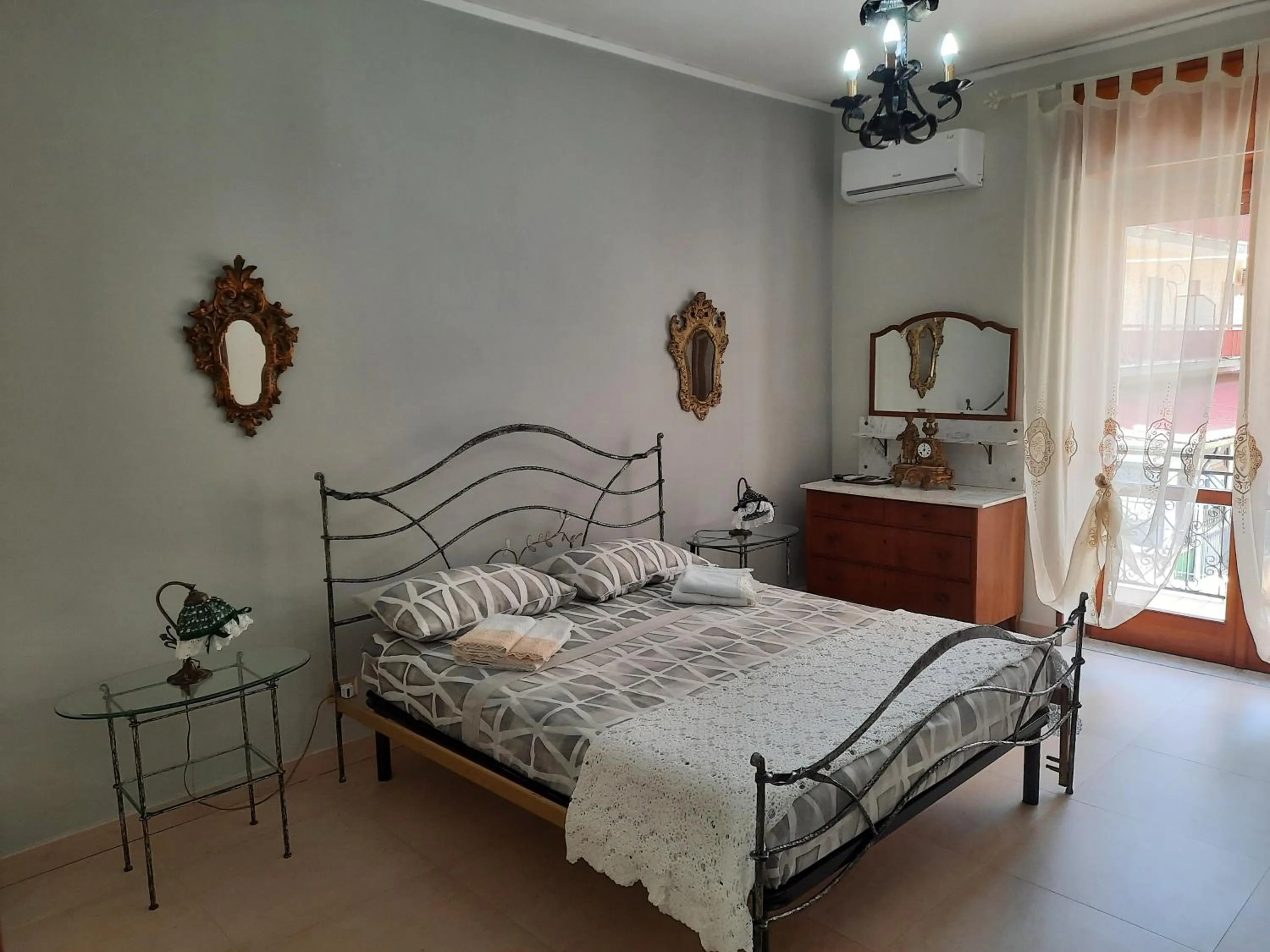 Bedroom in Villa Ada B&B