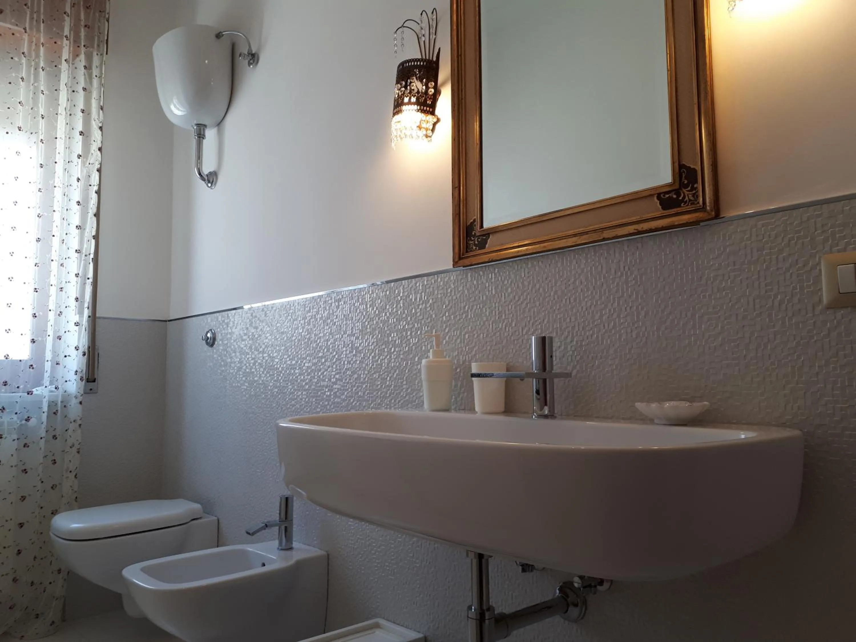 Bathroom in Villa Ada B&B