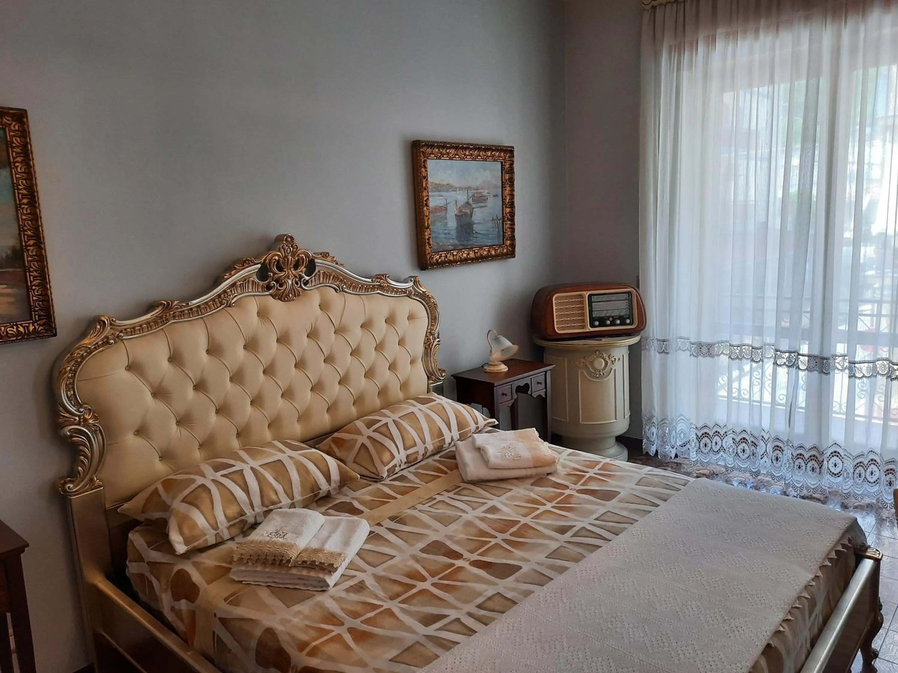 Bedroom in Villa Ada B&B