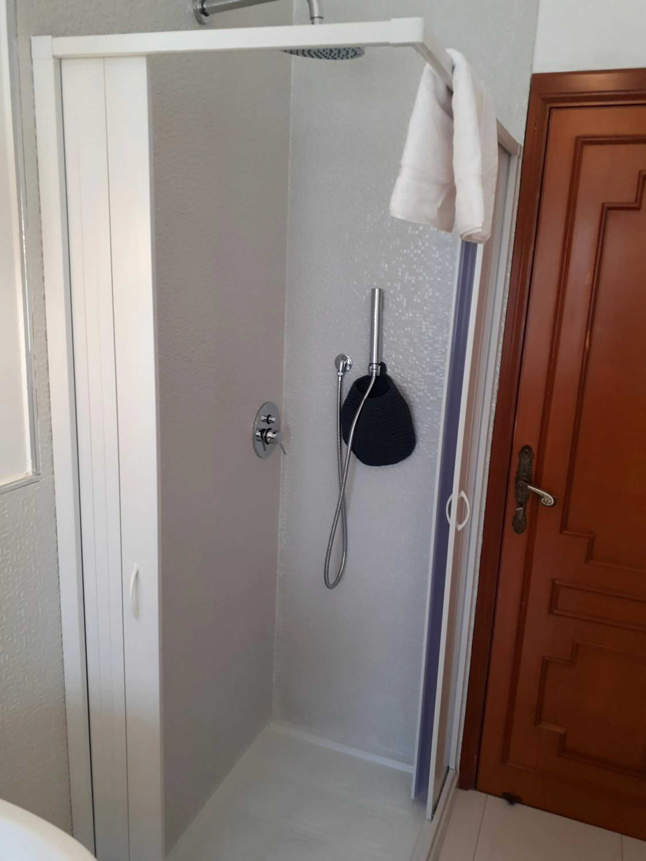 Shower in Villa Ada B&B