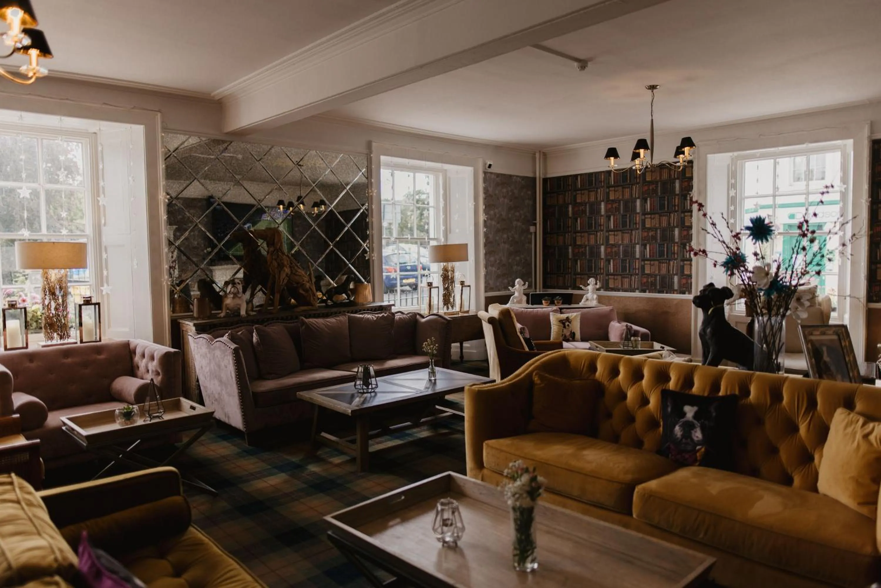 Lounge or bar in Atholl Arms Hotel & Residence Dunkeld