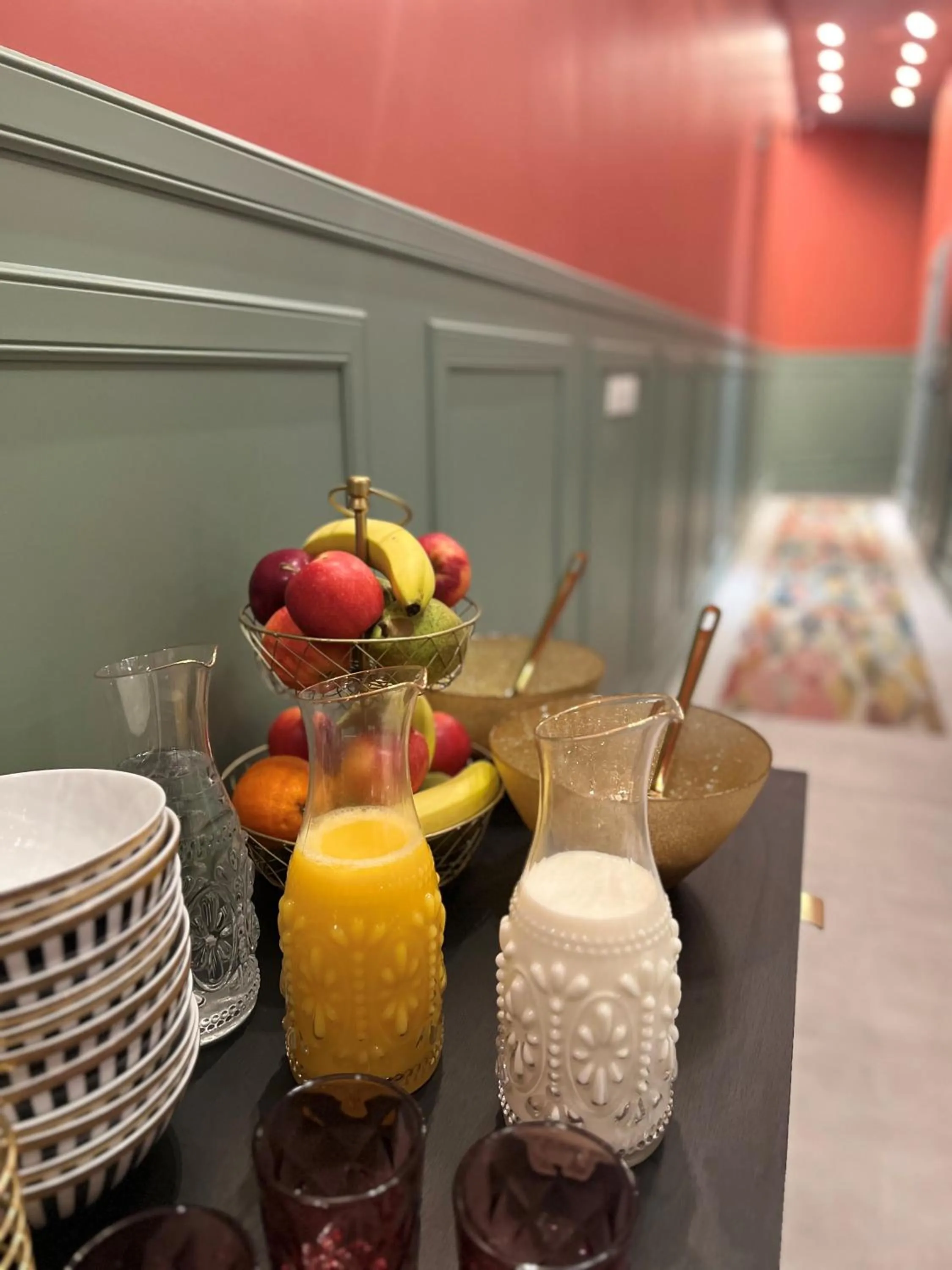 Food and drinks in Triton Park Apartments