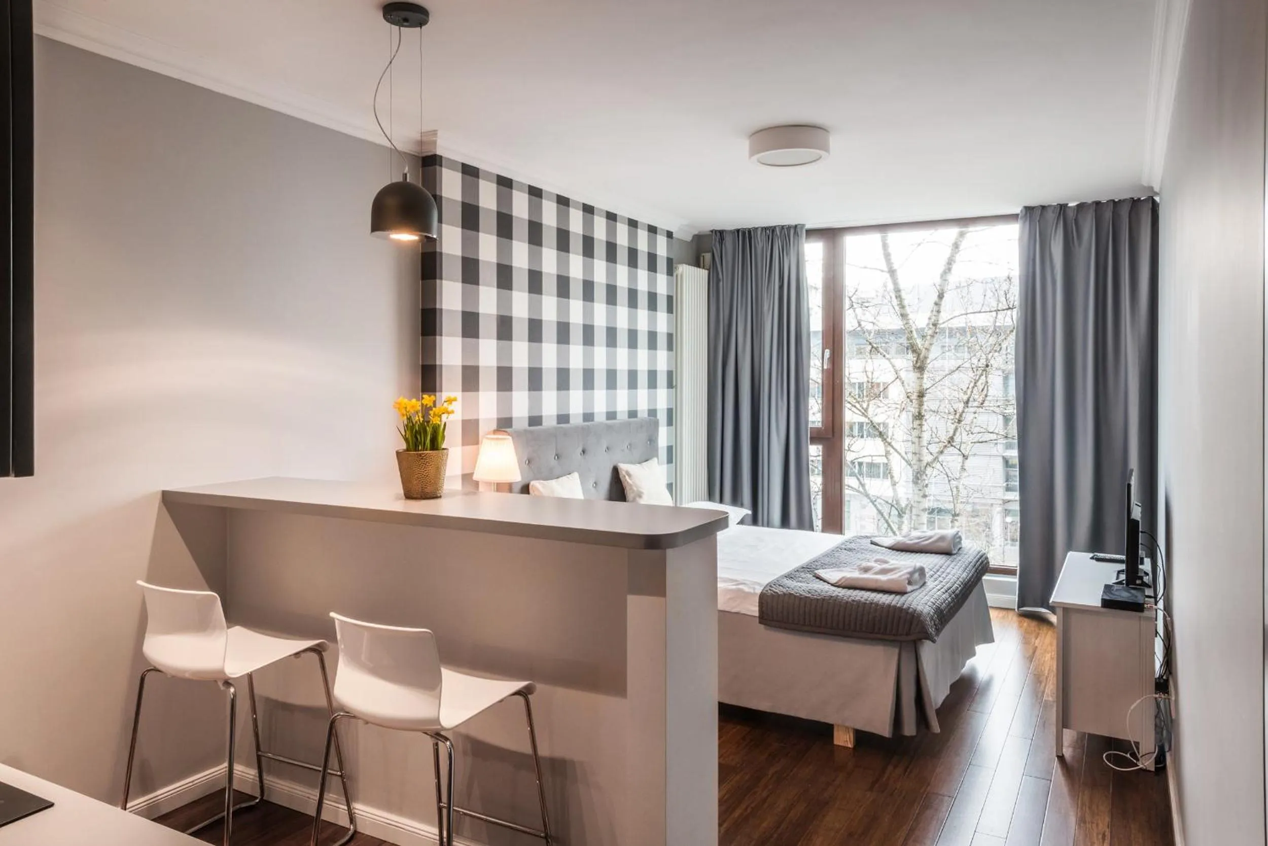 Photo of the whole room, Bed in Triton Park Apartments