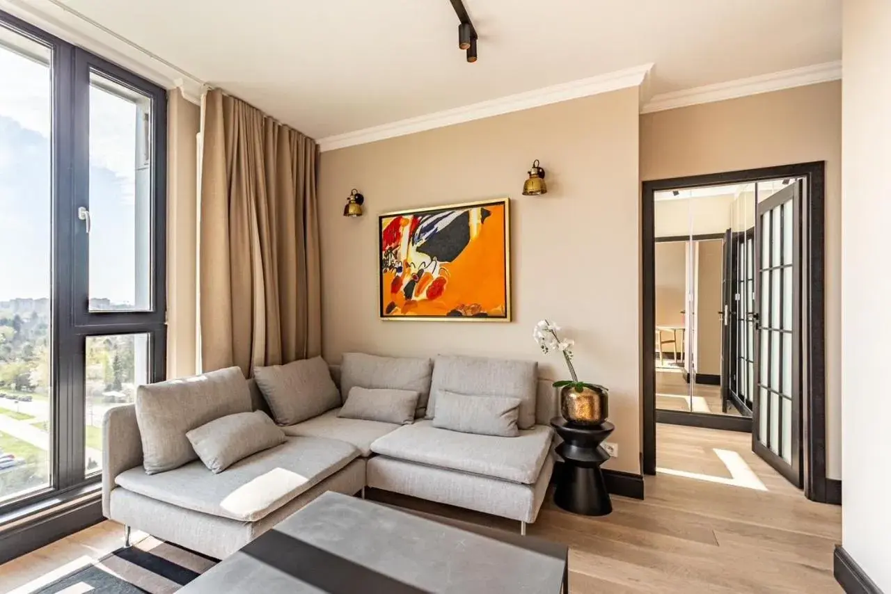 Studio in Triton Park Apartments Studio in Triton Park Apartments