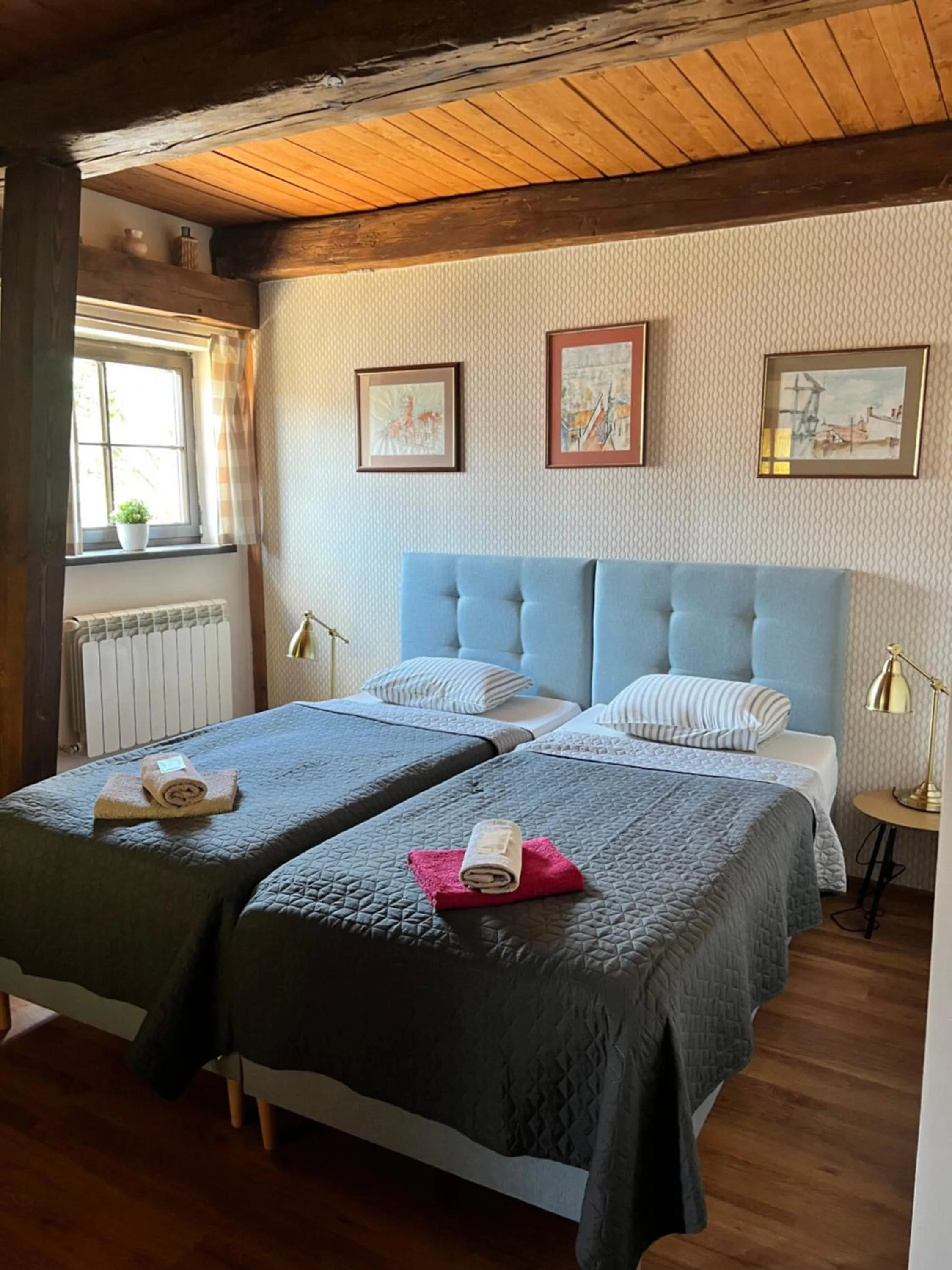 Bed in Stary Spichrz Kawiarnia & Noclegi