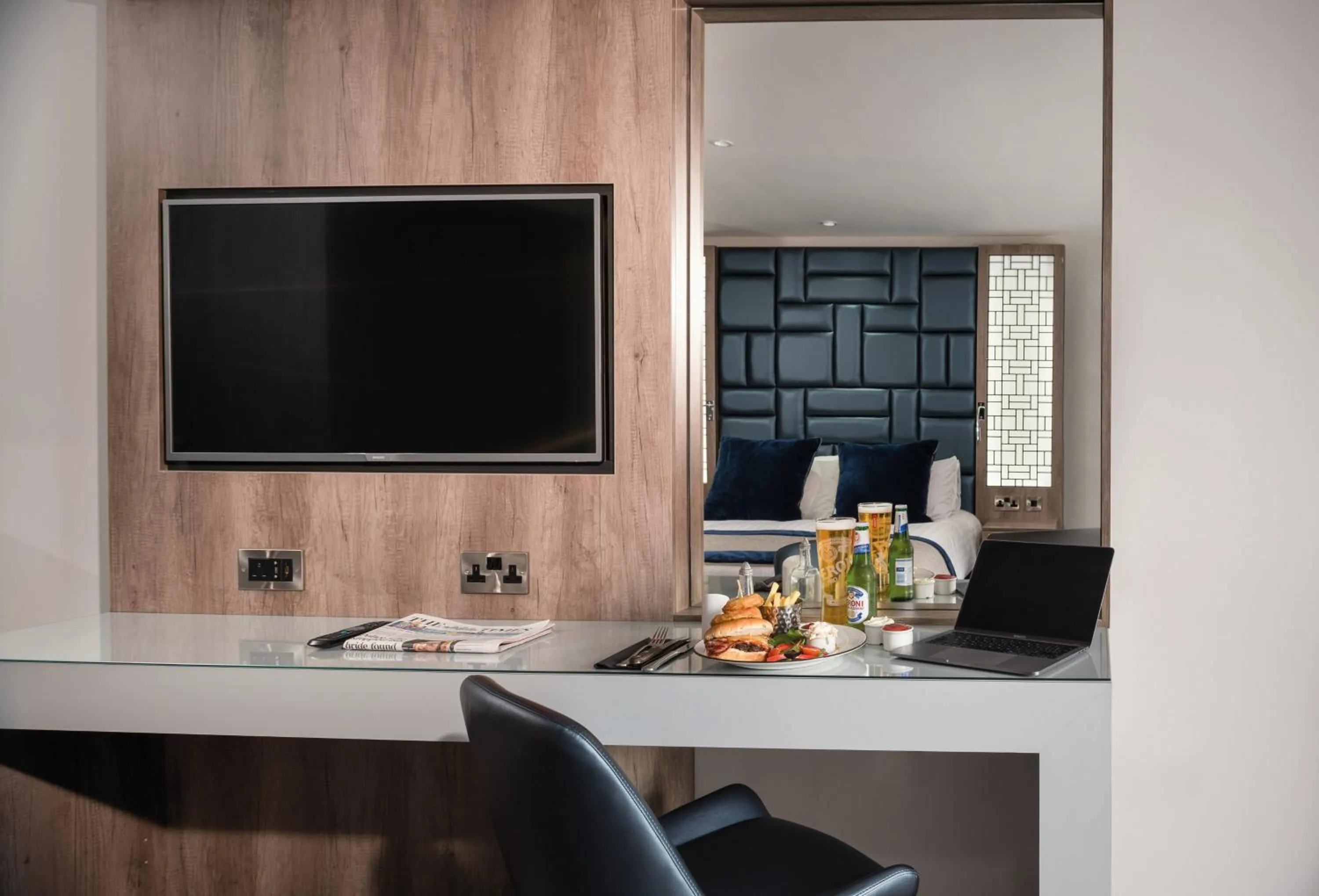 Bedroom in Hetland Hall Hotel