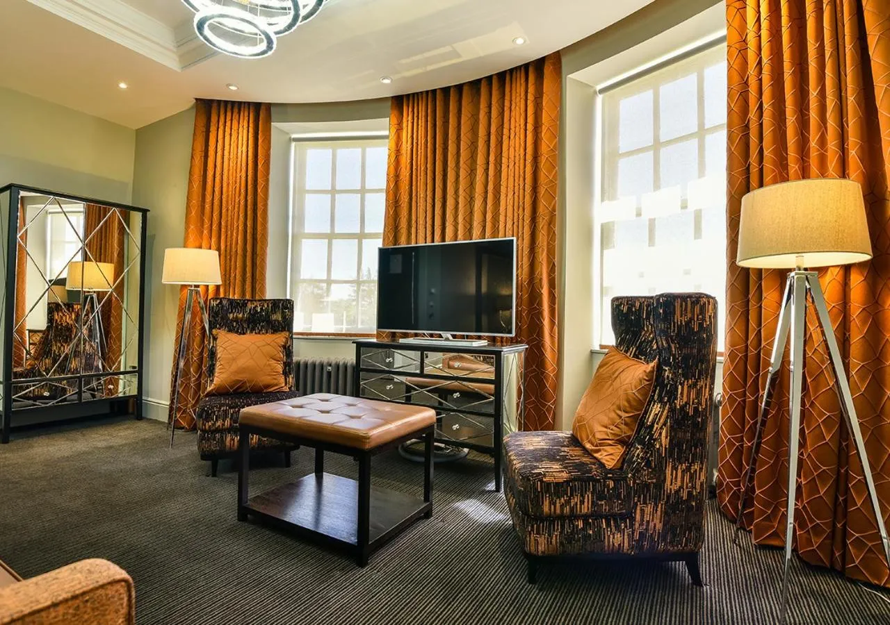 Seating area in Hetland Hall Hotel
