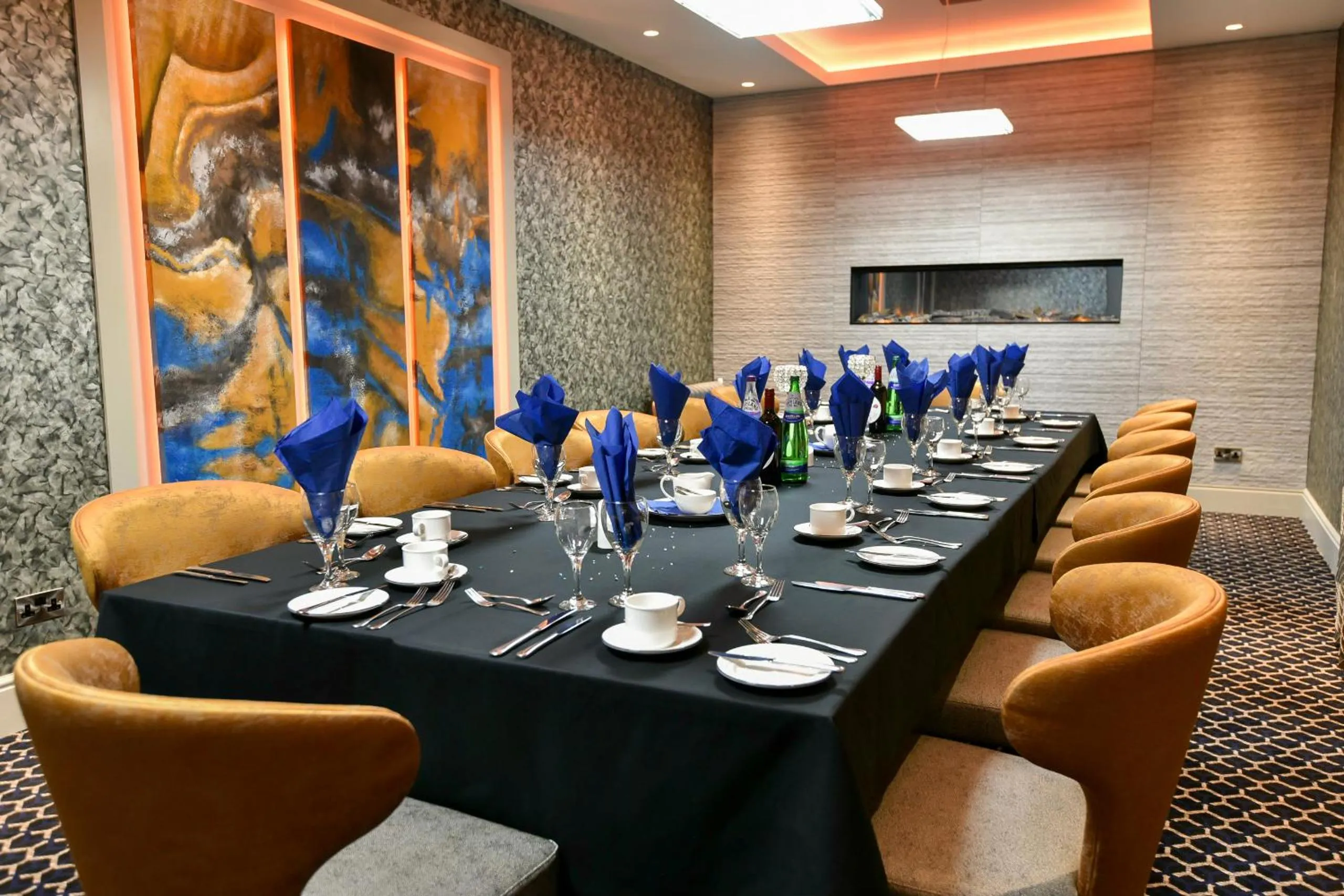 Restaurant/places to eat in Hetland Hall Hotel