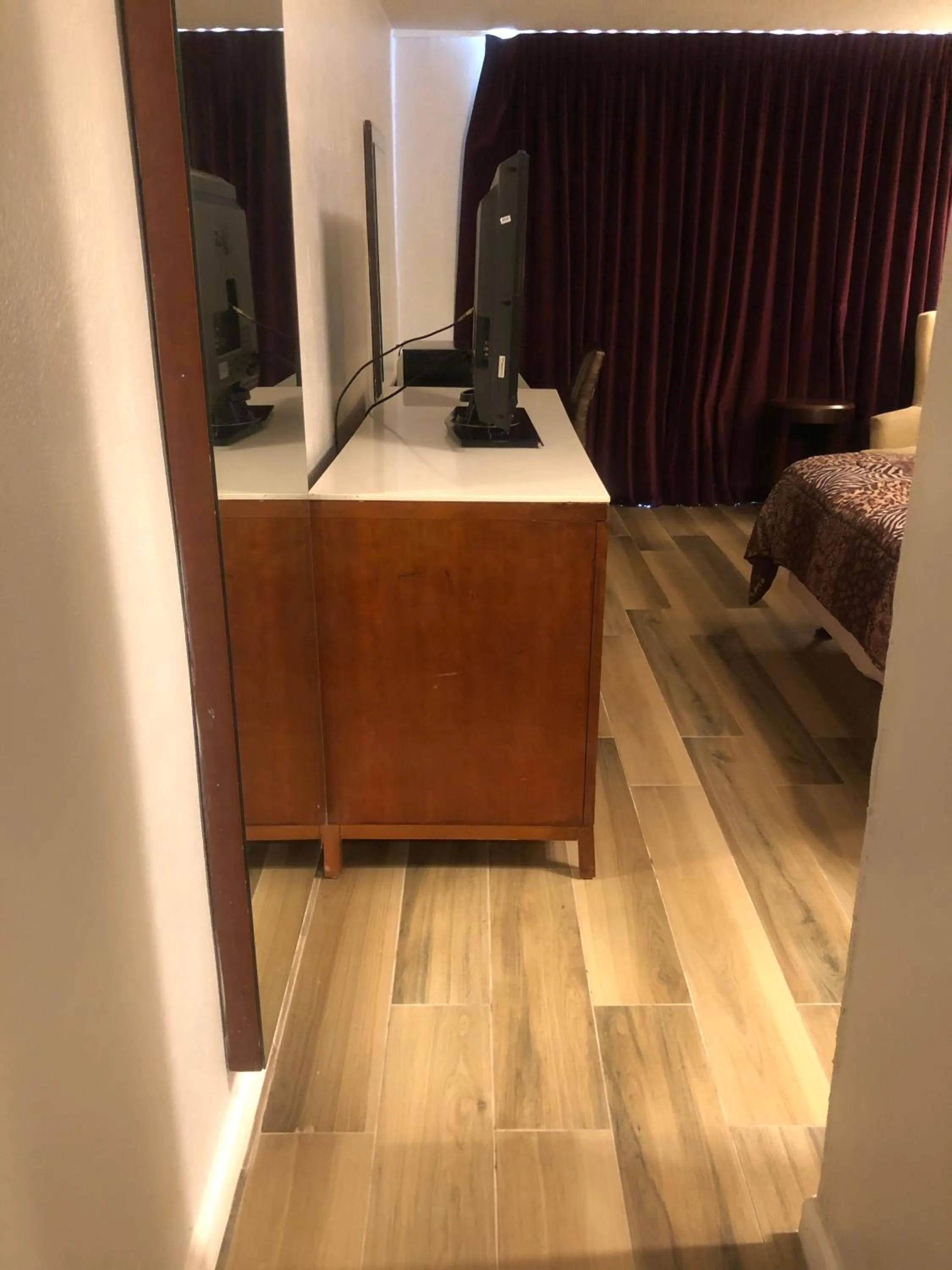 TV and multimedia in Western Inn