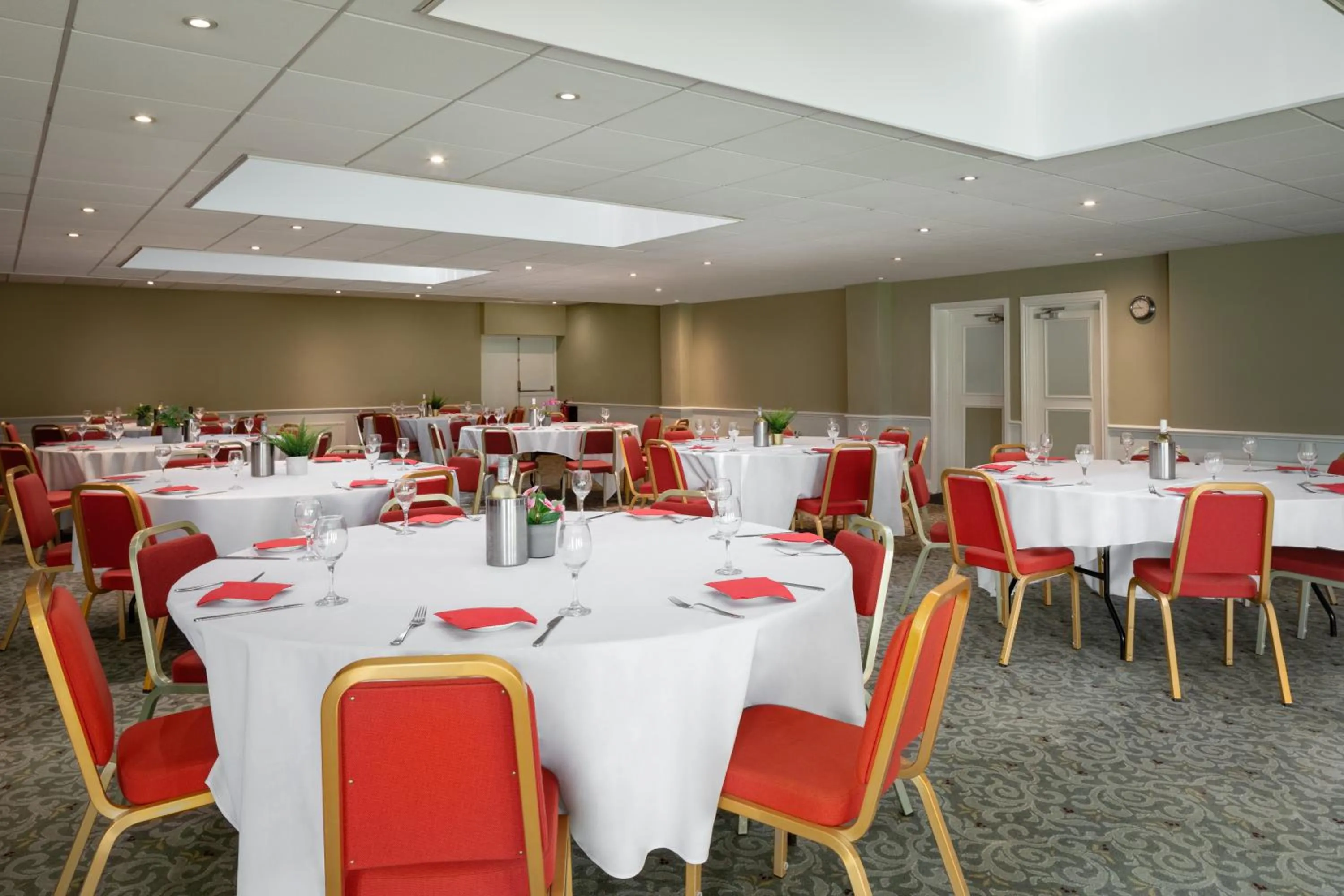 Banquet/Function facilities in Ramada by Wyndham Cheltenham