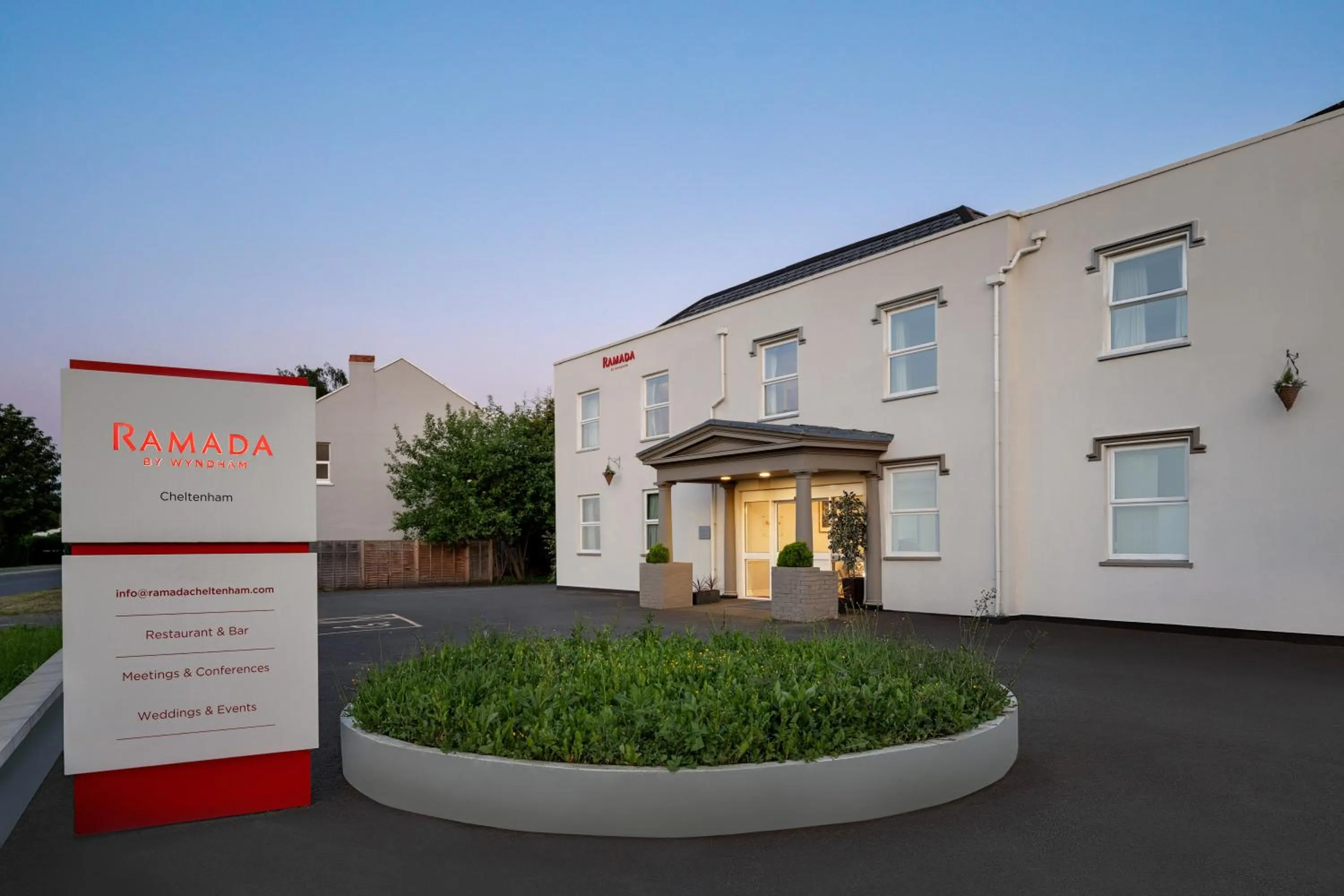Property building in Ramada by Wyndham Cheltenham