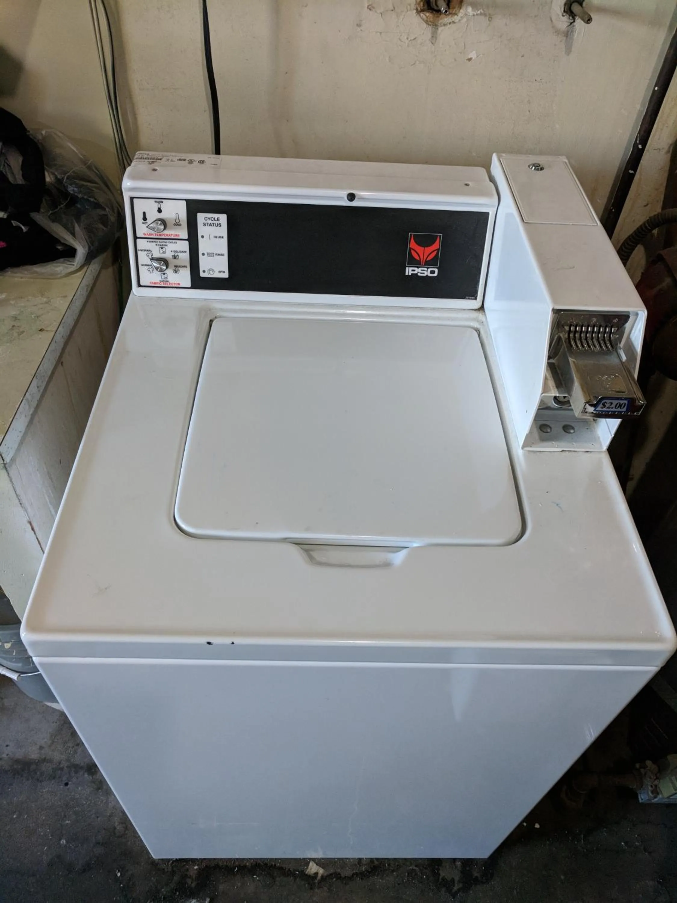 Area and facilities in La Hacienda Motel