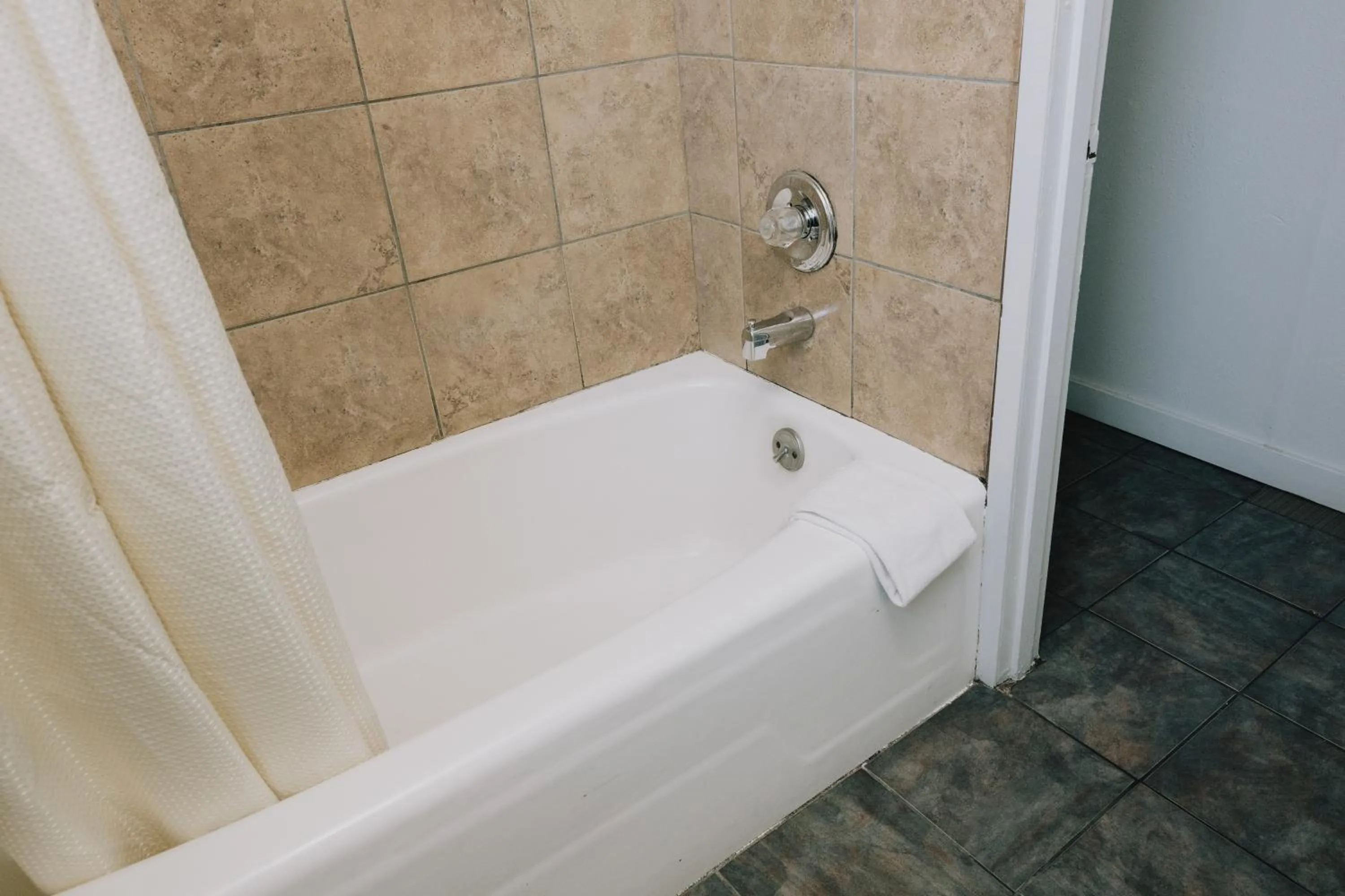 Bathroom in La Hacienda Motel