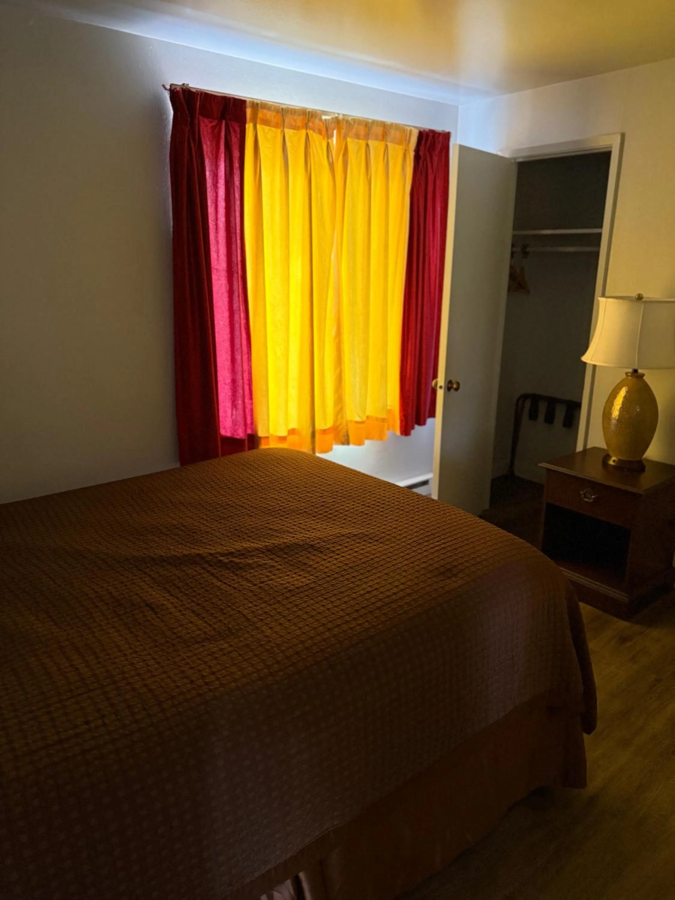 Bed in La Hacienda Motel