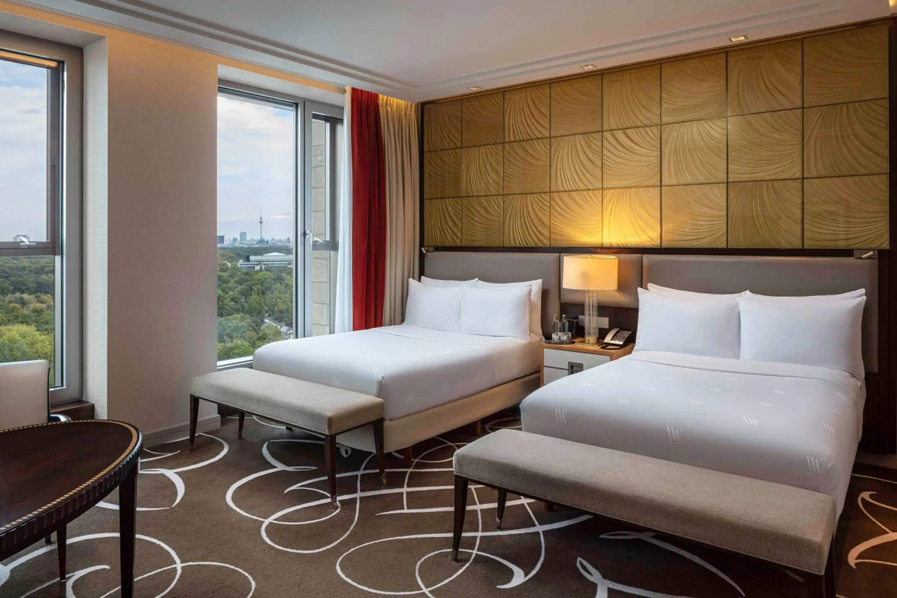 Deluxe Twin Room with City View in Waldorf Astoria Berlin Deluxe Twin Room with City View in Waldorf Astoria Berlin