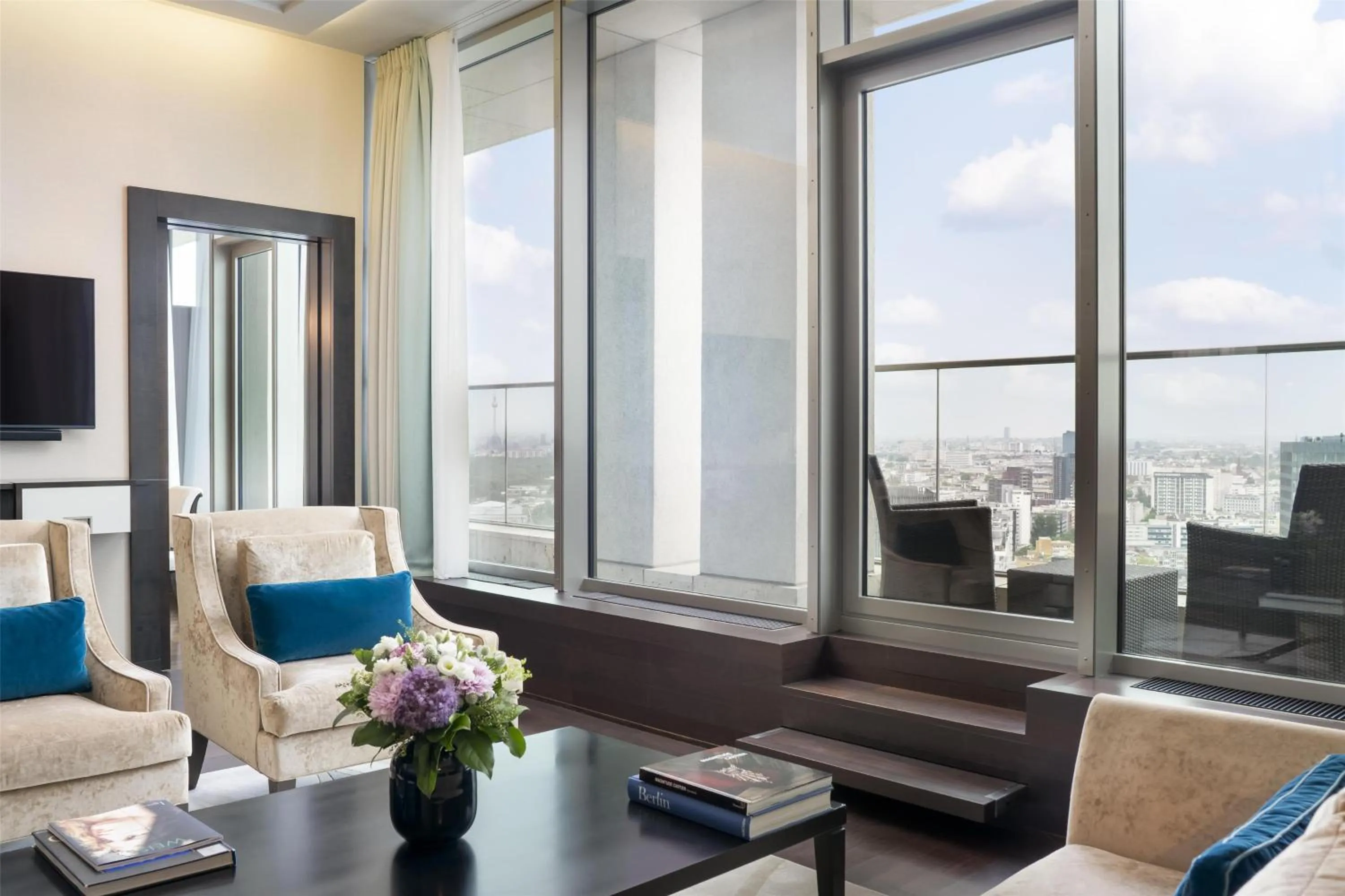 Living room in Waldorf Astoria Berlin