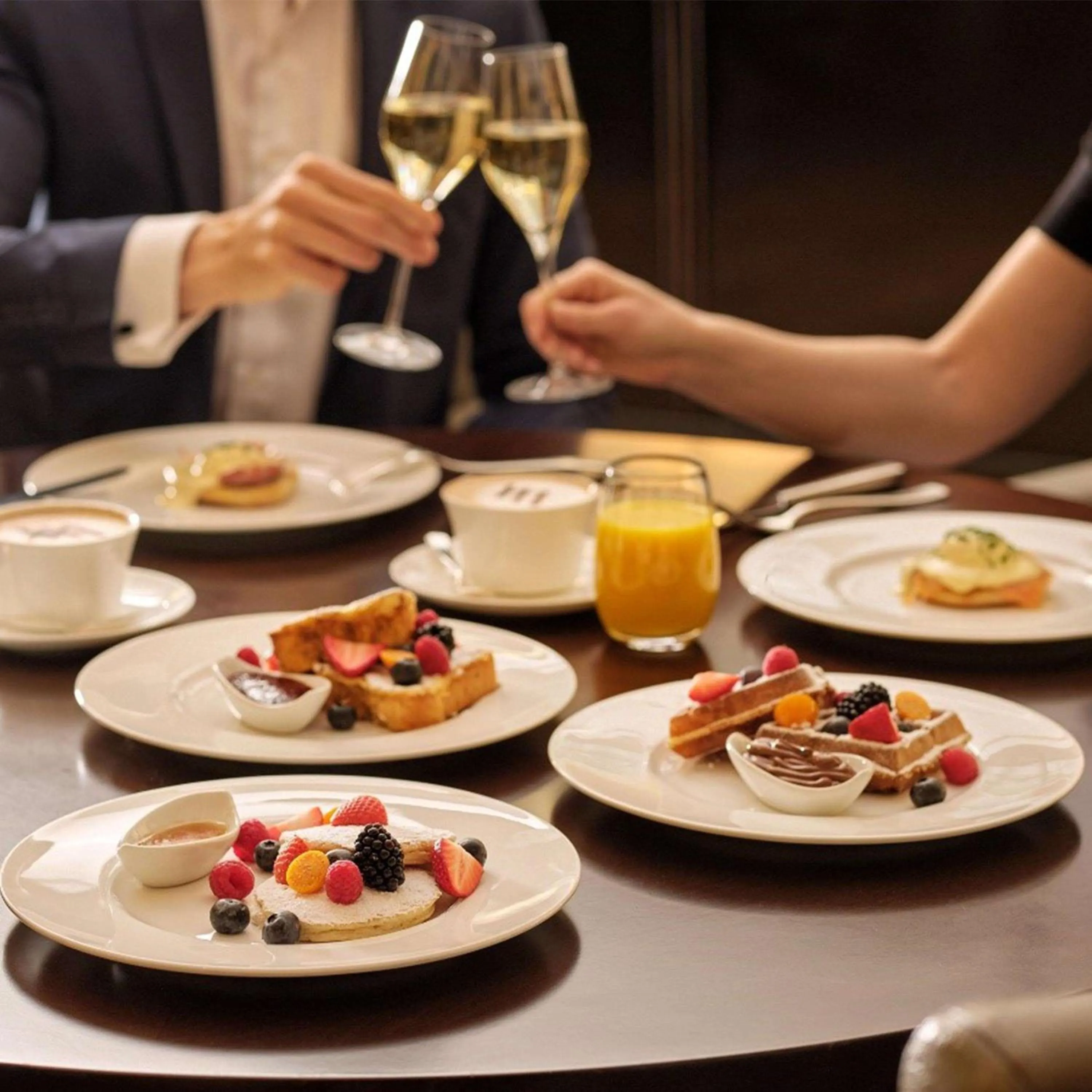 Restaurant/places to eat in Waldorf Astoria Berlin