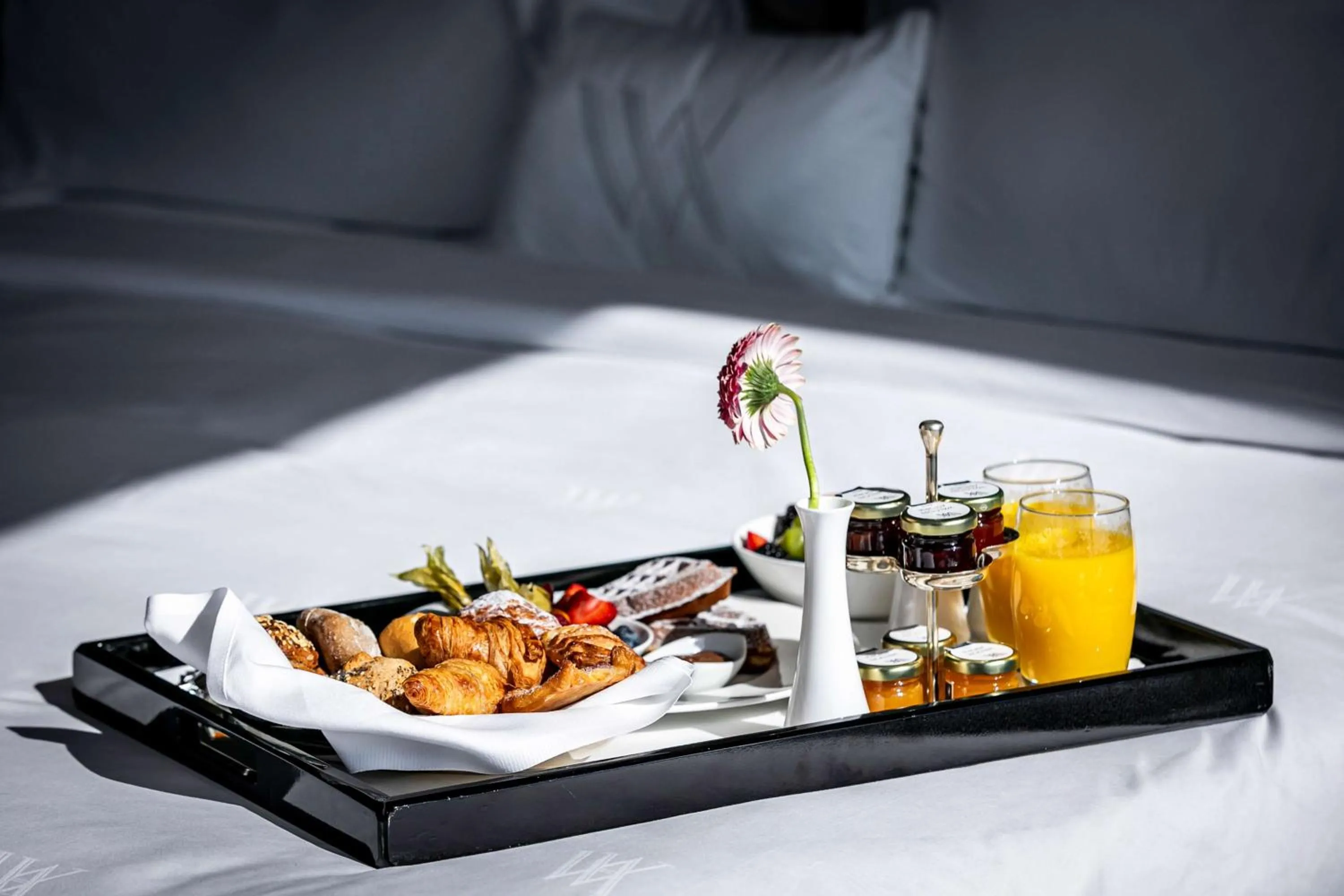 Bed in Waldorf Astoria Berlin