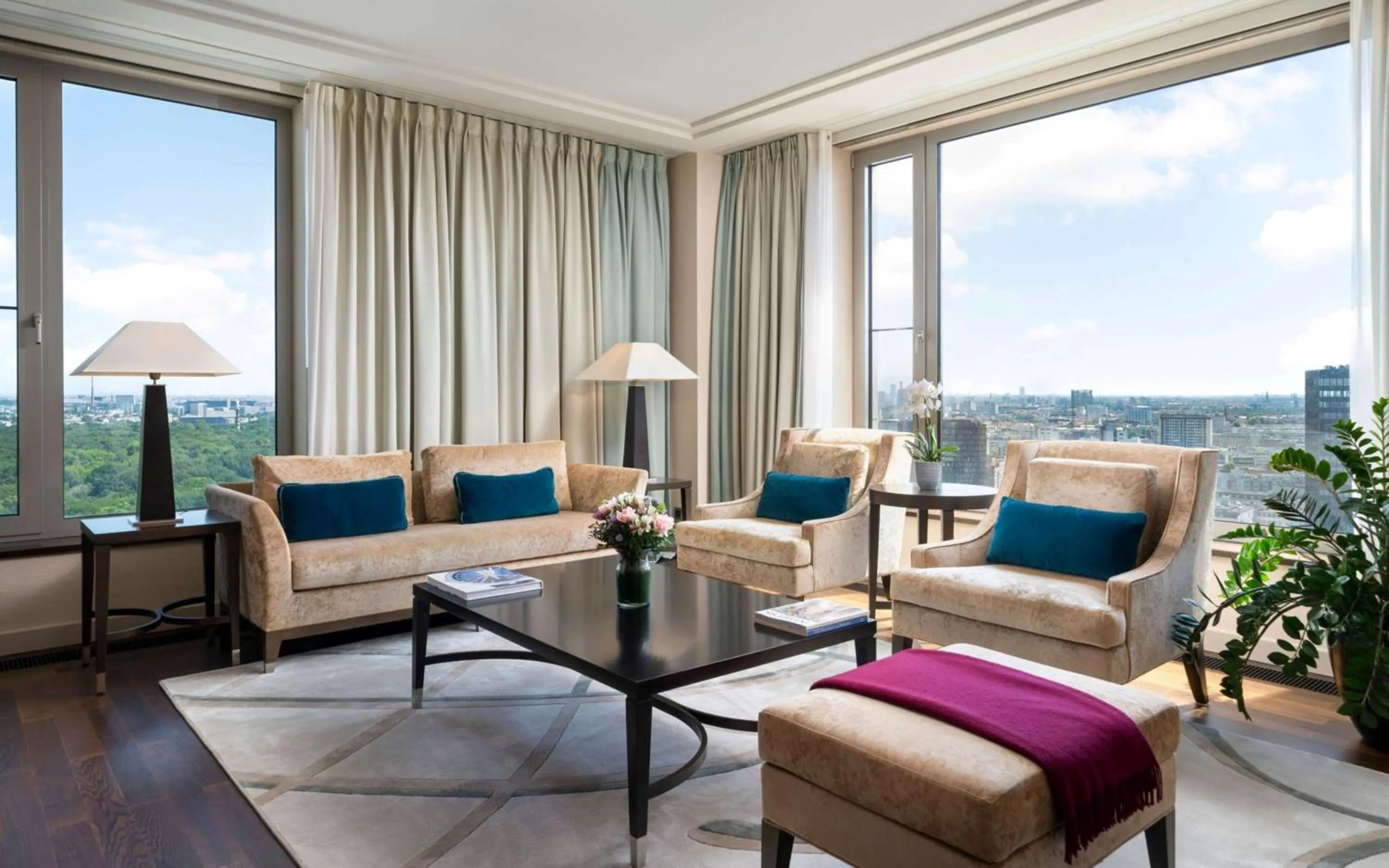 Living room in Waldorf Astoria Berlin