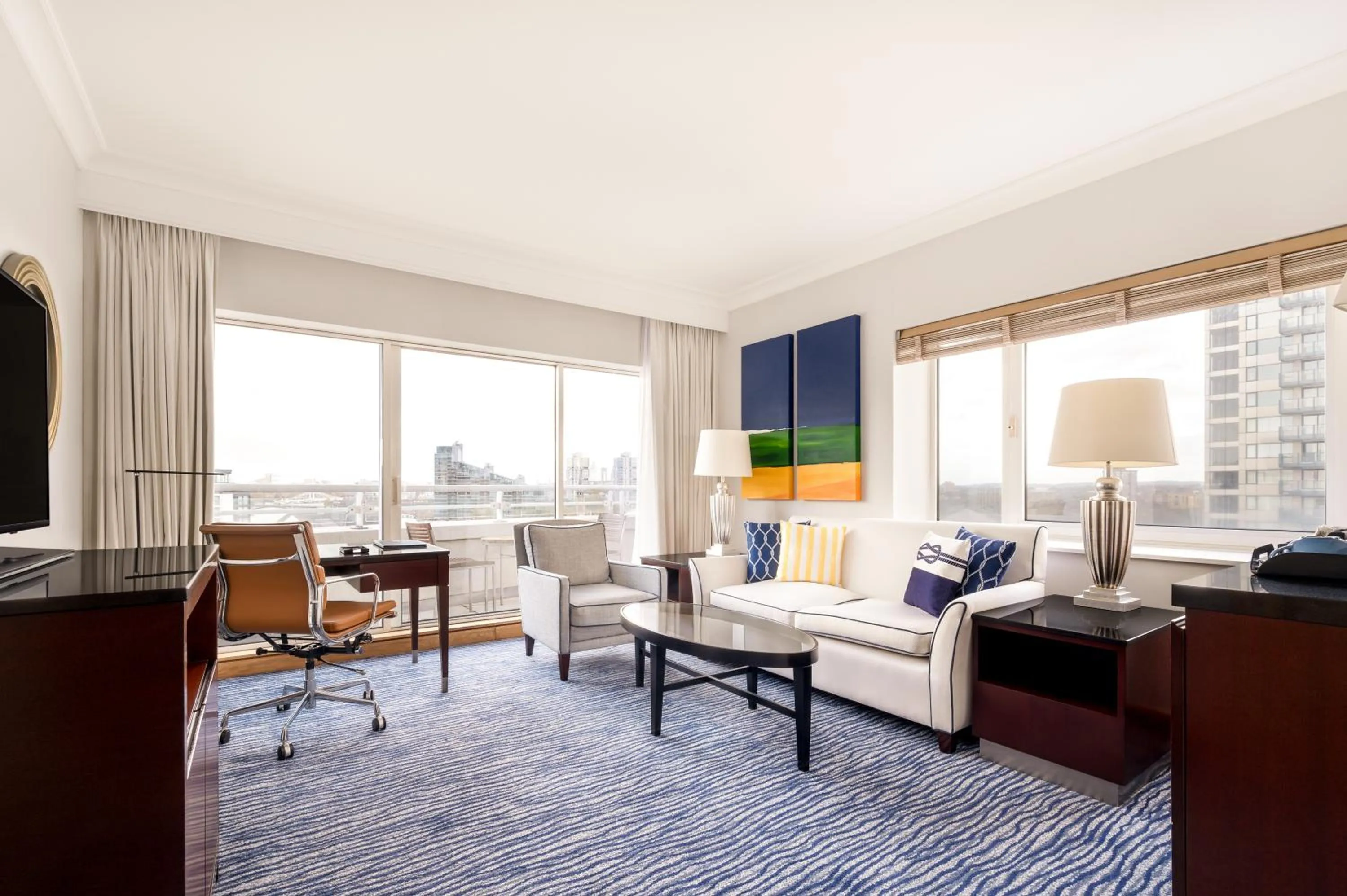 Living room in The Chelsea Harbour Hotel and Spa