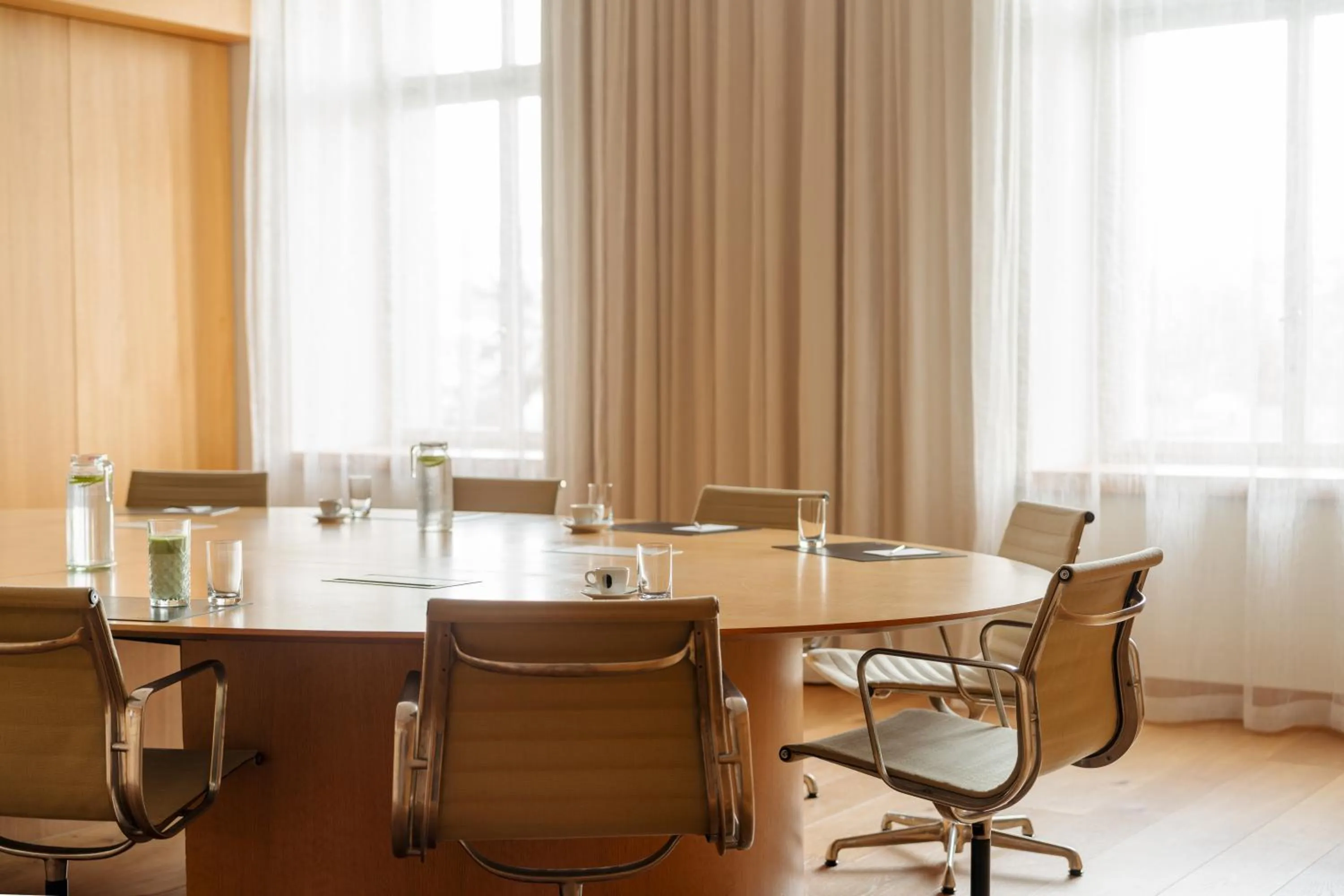 Meeting/conference room in B2 Hotel Zürich