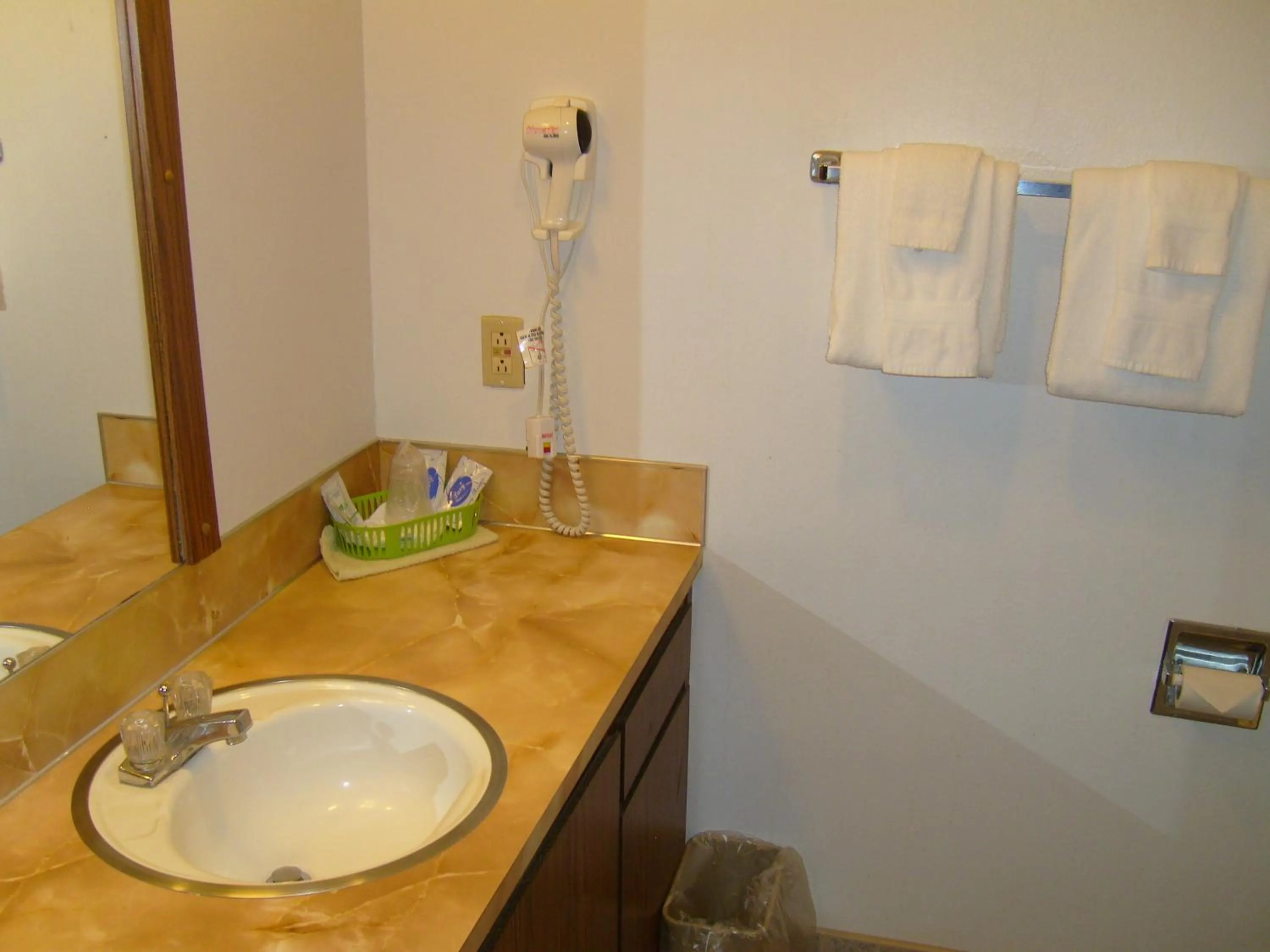 Bathroom in Shanico Inn