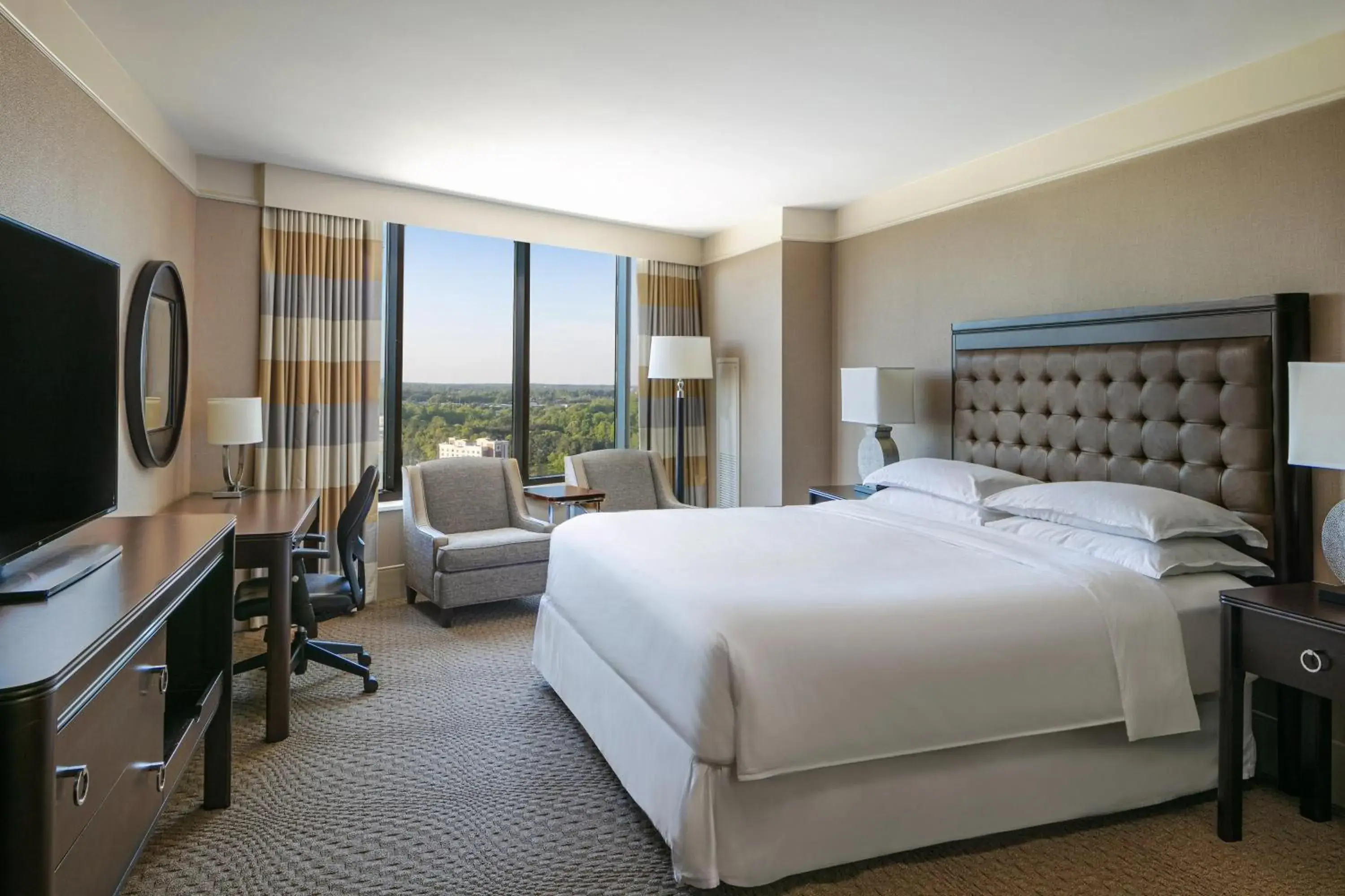 Club level, Guest room, 1 King, Tower II Bldg in Sheraton Greensboro Club level, Guest room, 1 King, Tower II Bldg in Sheraton Greensboro