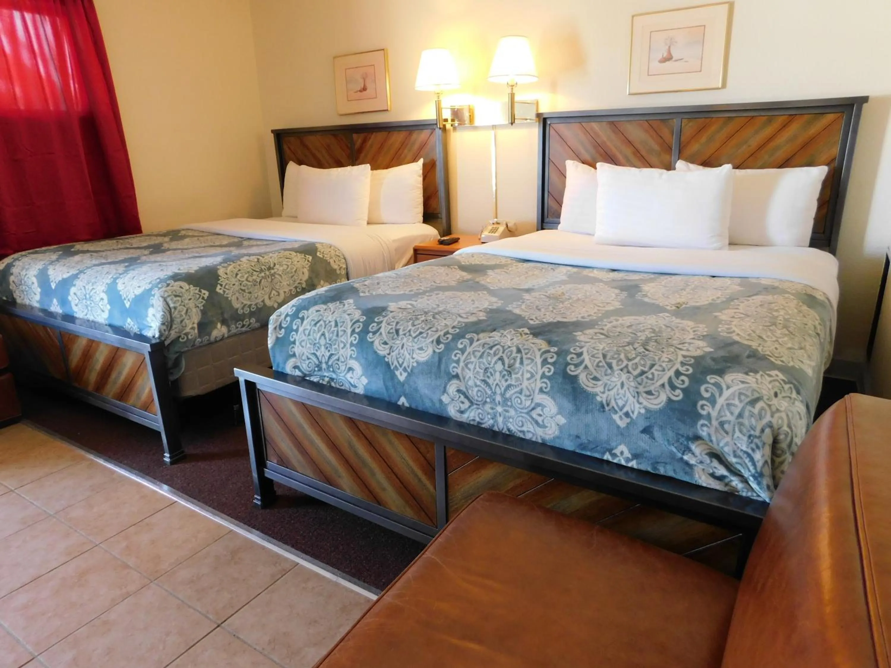 Bed in Drifter Motel