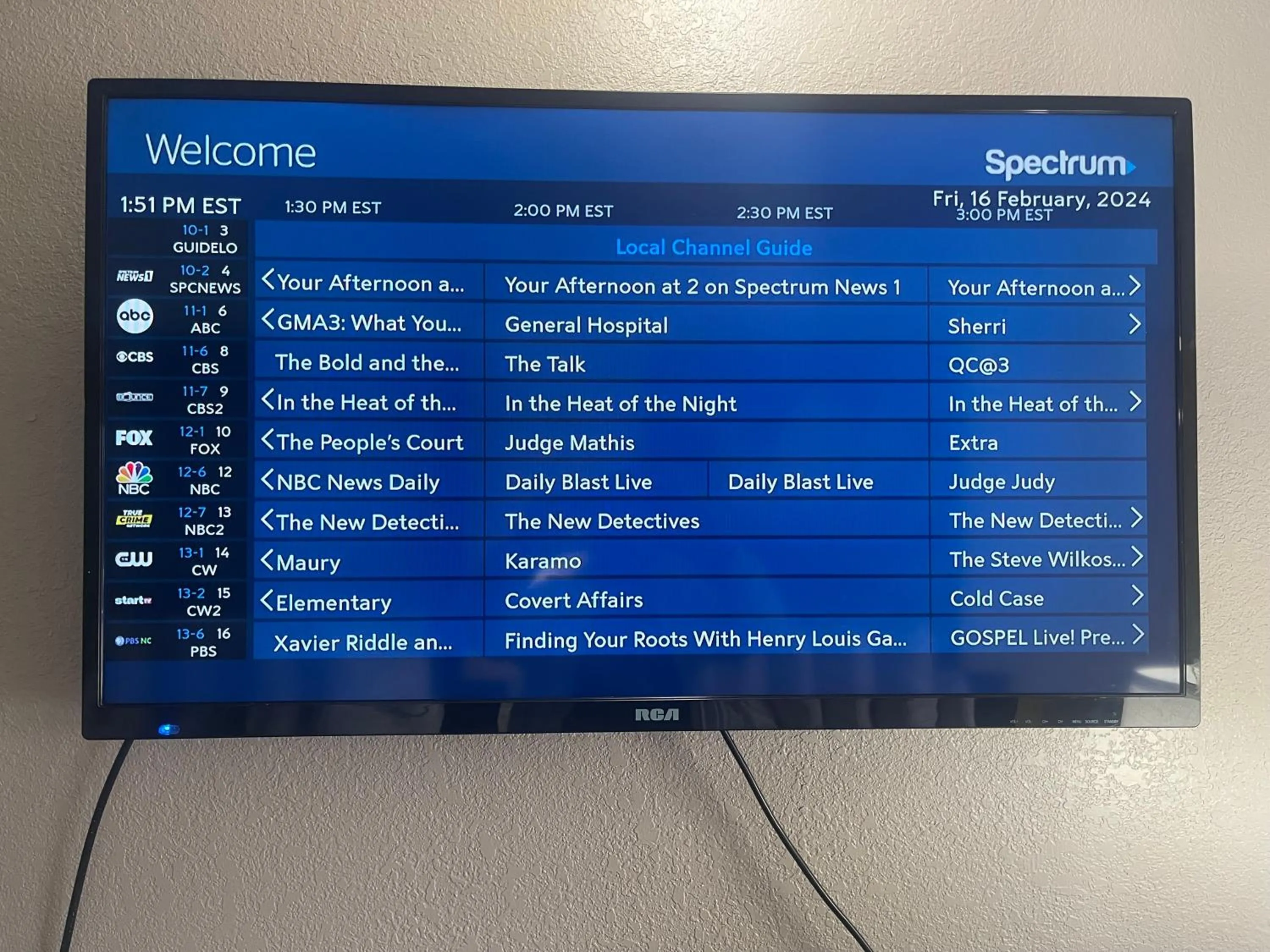 TV and multimedia in Super 8 by Wyndham Monroe