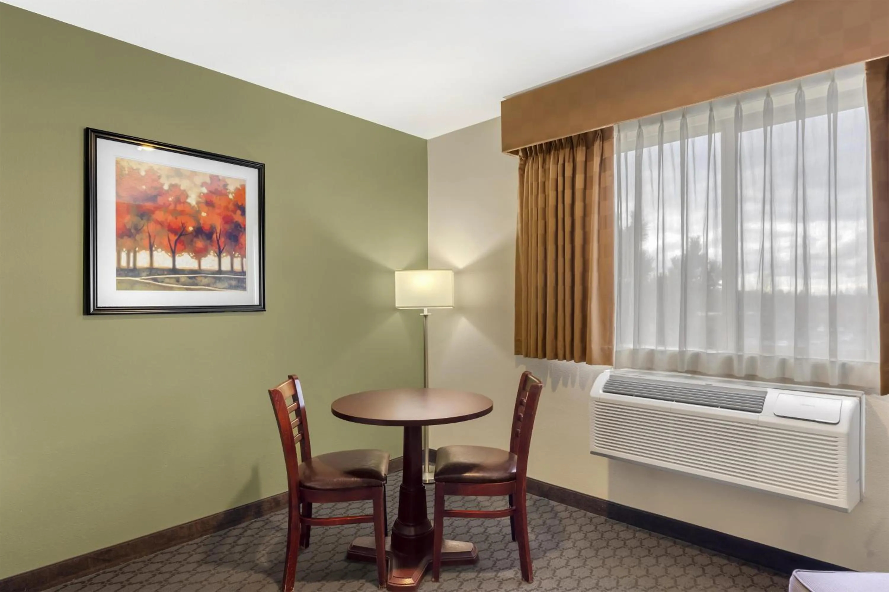 Bedroom in Best Western Sky Valley Inn