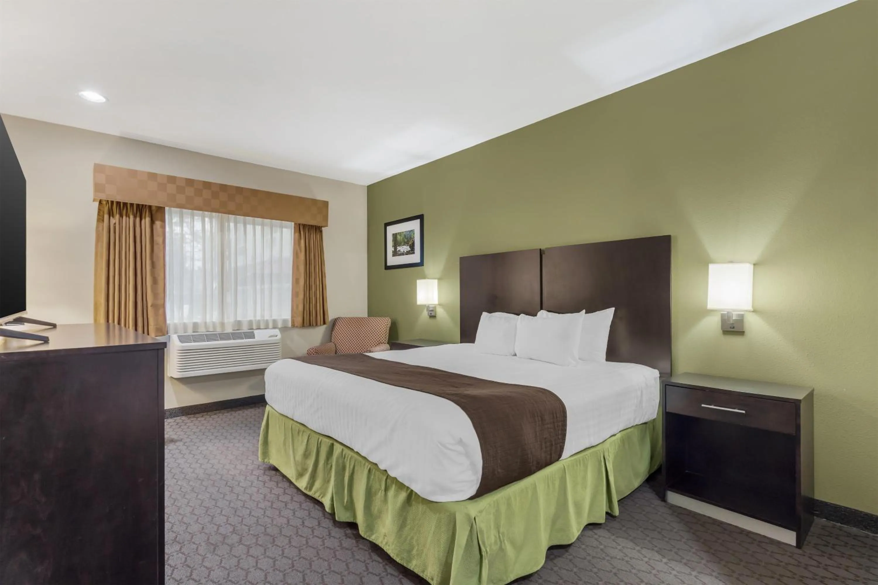 Bedroom, Bed in Best Western Sky Valley Inn