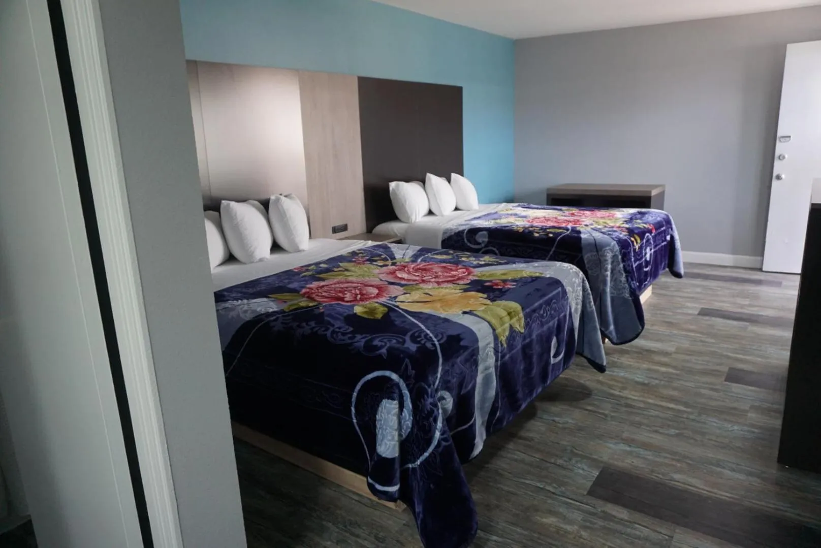 Bed in Thunderbird Motel