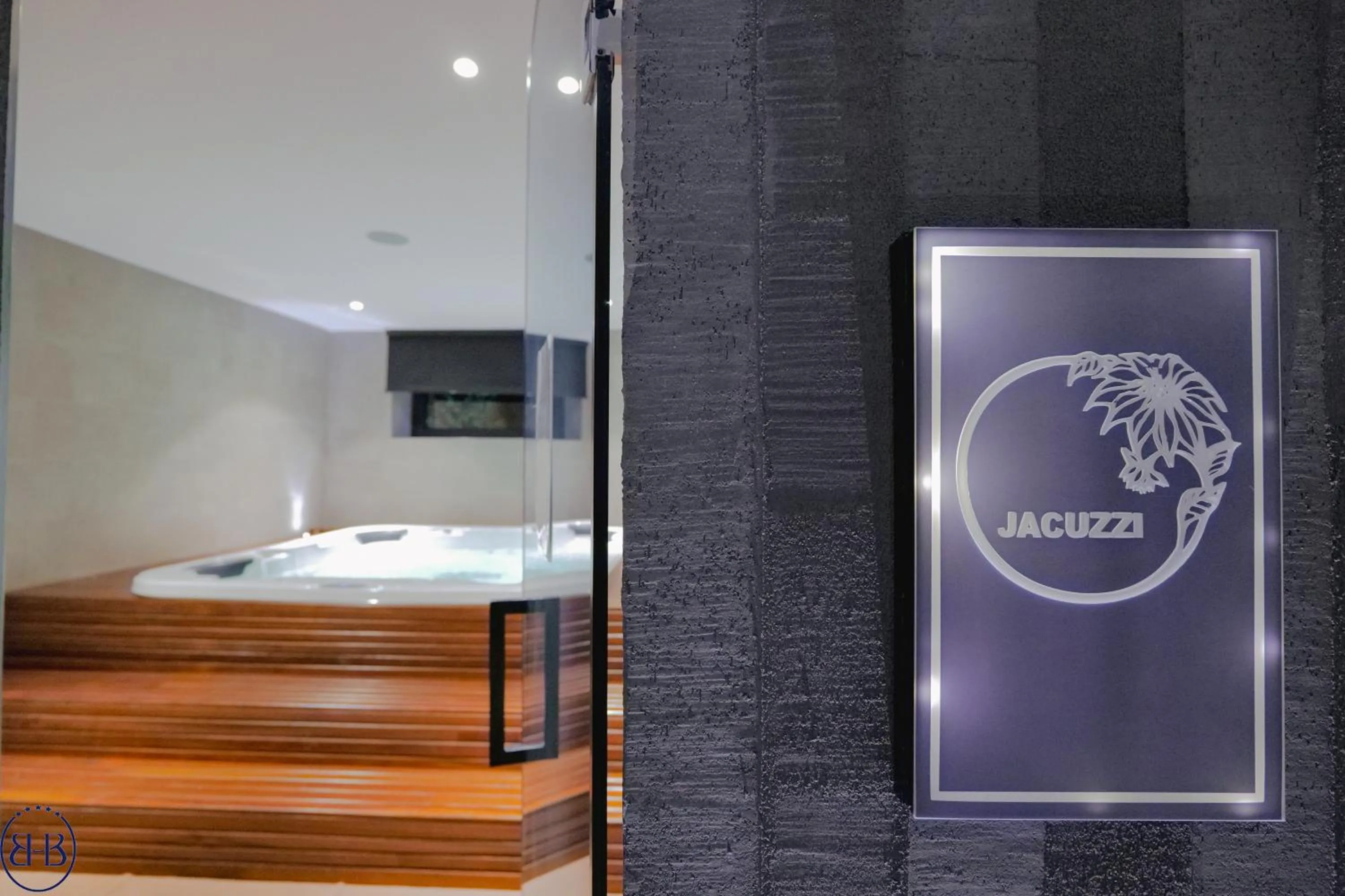 Hot Tub in Hotel Saranda Butrinti, Affiliated by Melia