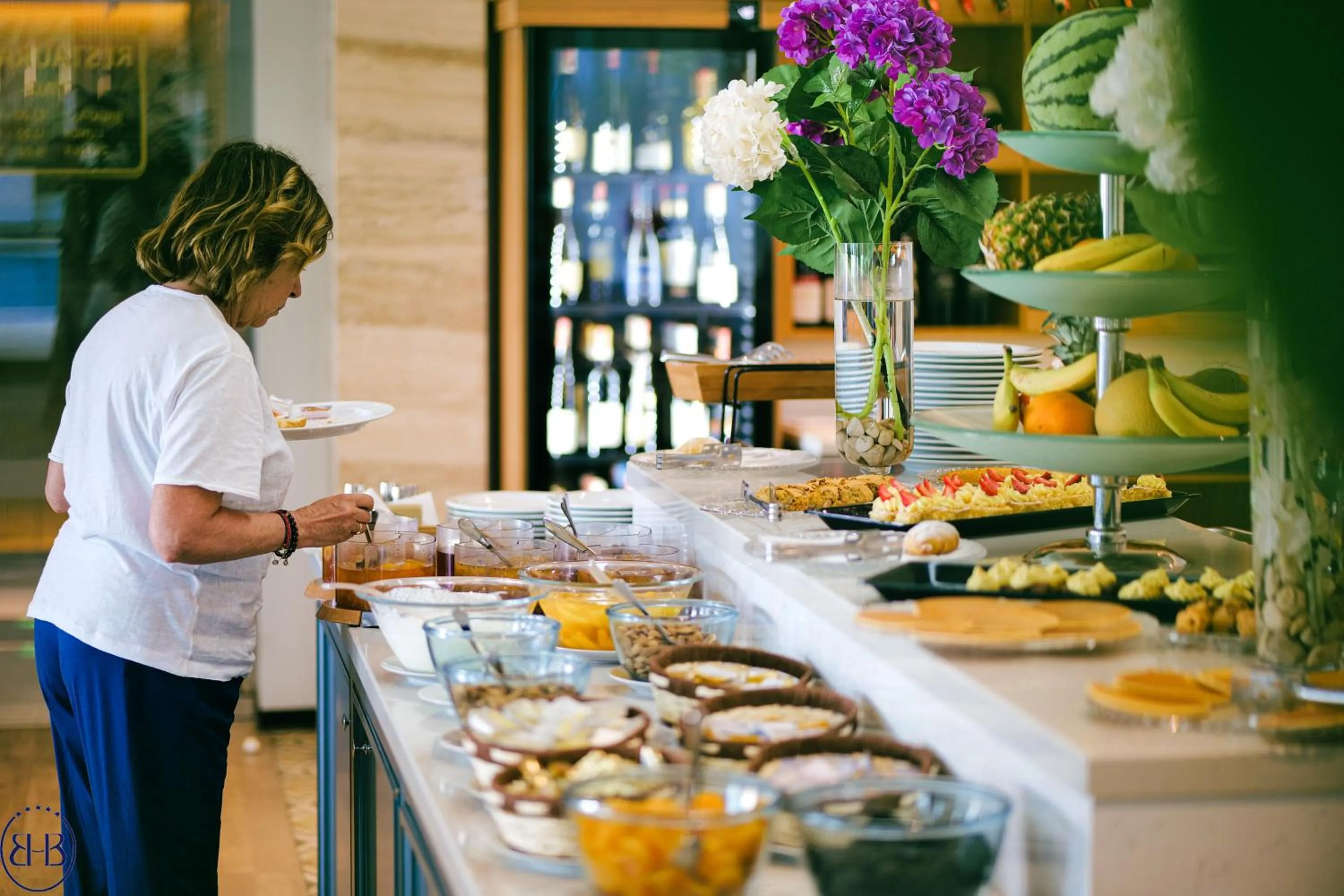 Food and drinks in Hotel Saranda Butrinti, Affiliated by Melia