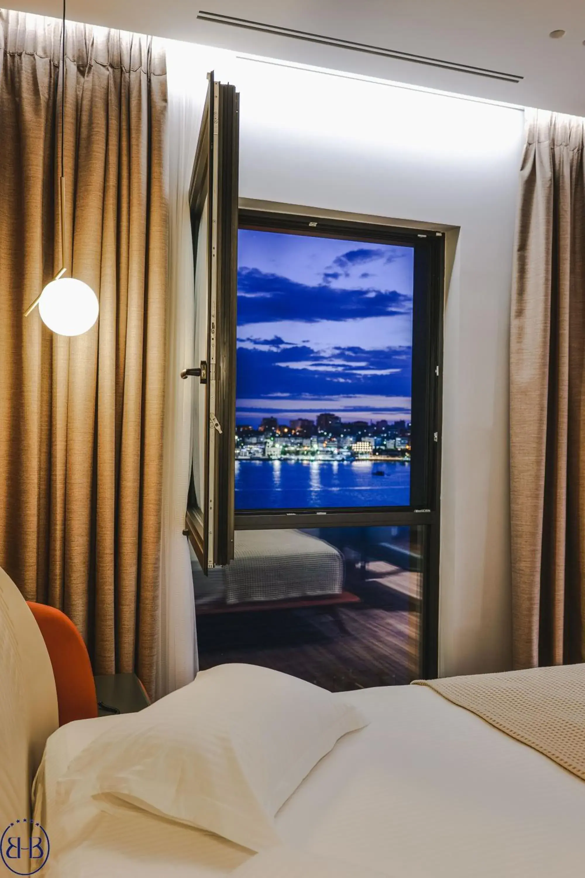 Panoramic Executive Suite with Balcony and Sea View in Hotel Saranda Butrinti, Affiliated by Melia Panoramic Executive Suite with Balcony and Sea View in Hotel Saranda Butrinti, Affiliated by Melia