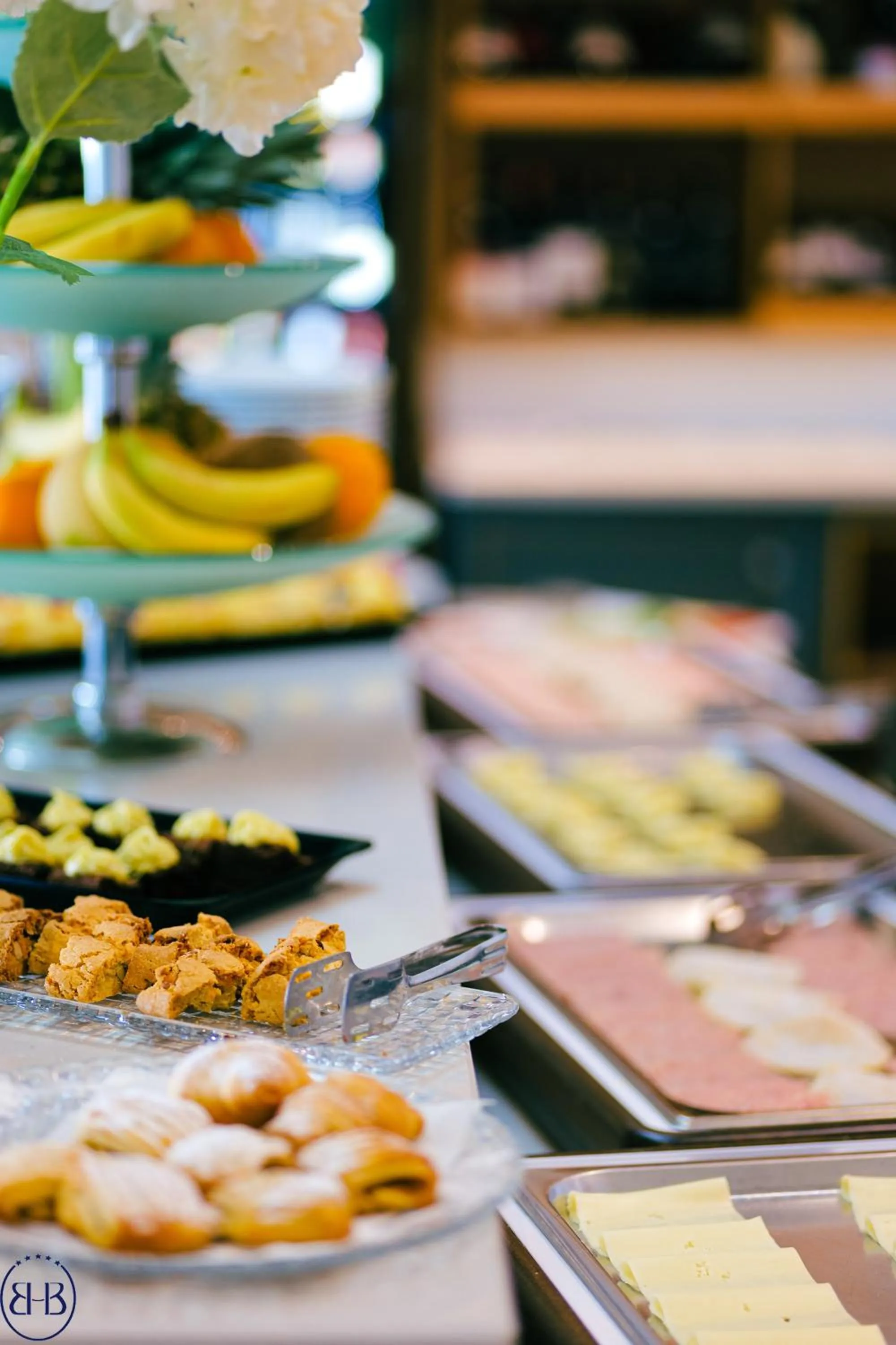 Food and drinks in Hotel Saranda Butrinti, Affiliated by Melia